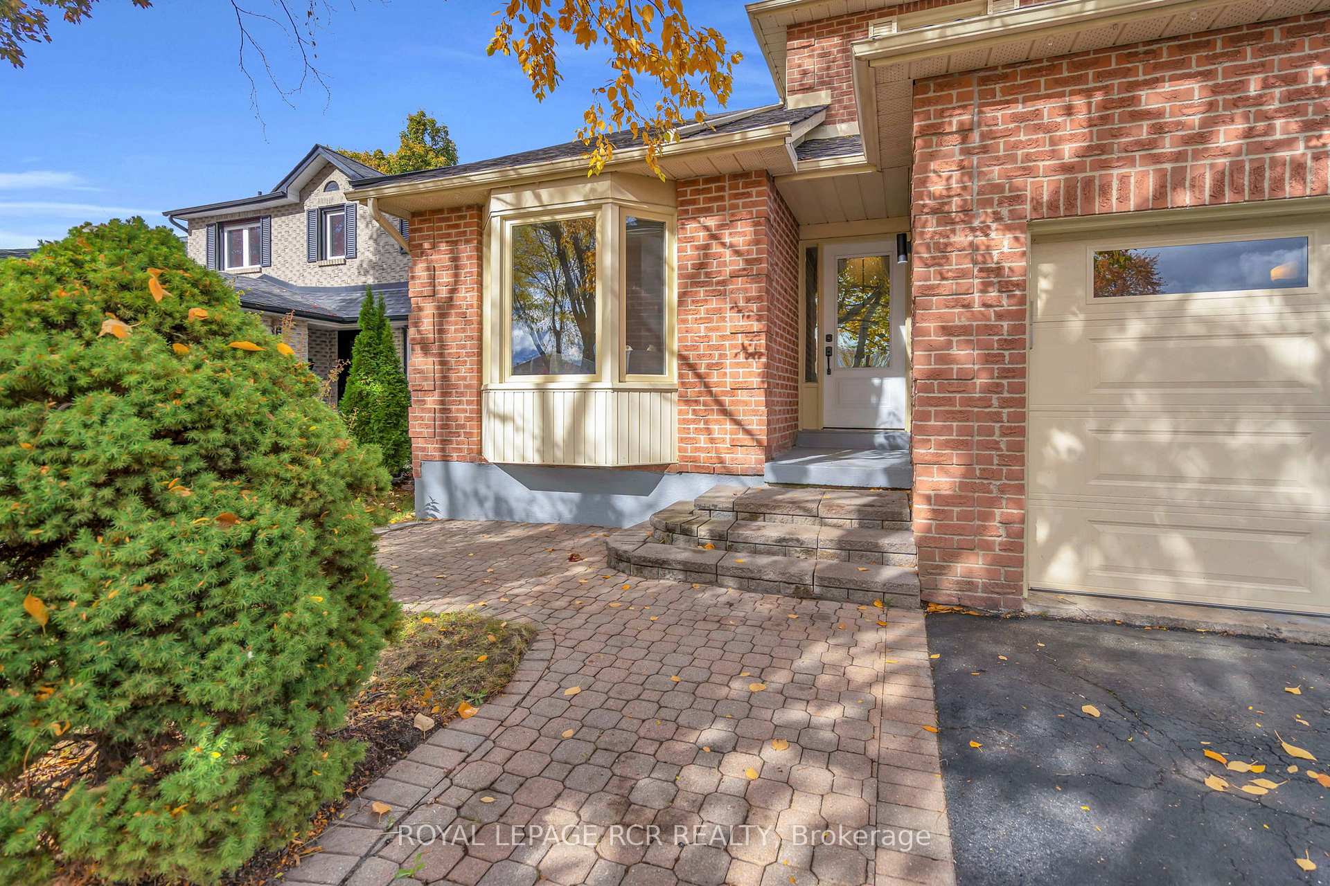 Photo 3 of 57 Closs Square, Aurora, Aurora Village — HOMEH