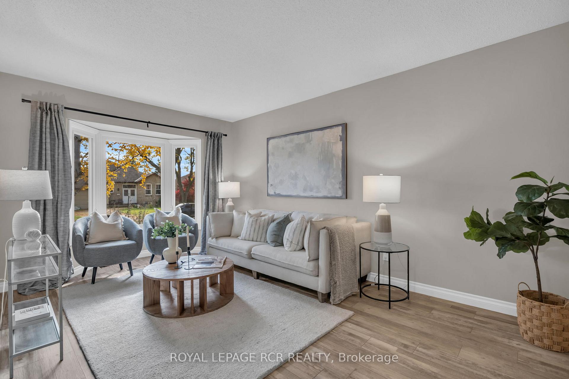 Photo 9 of 57 Closs Square, Aurora, Aurora Village — HOMEH