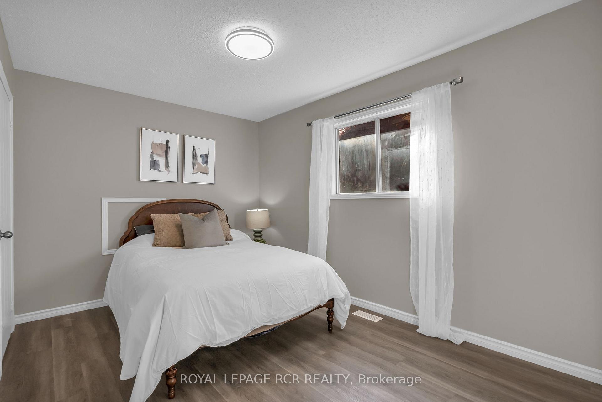 Photo 25 of 57 Closs Square, Aurora, Aurora Village — HOMEH