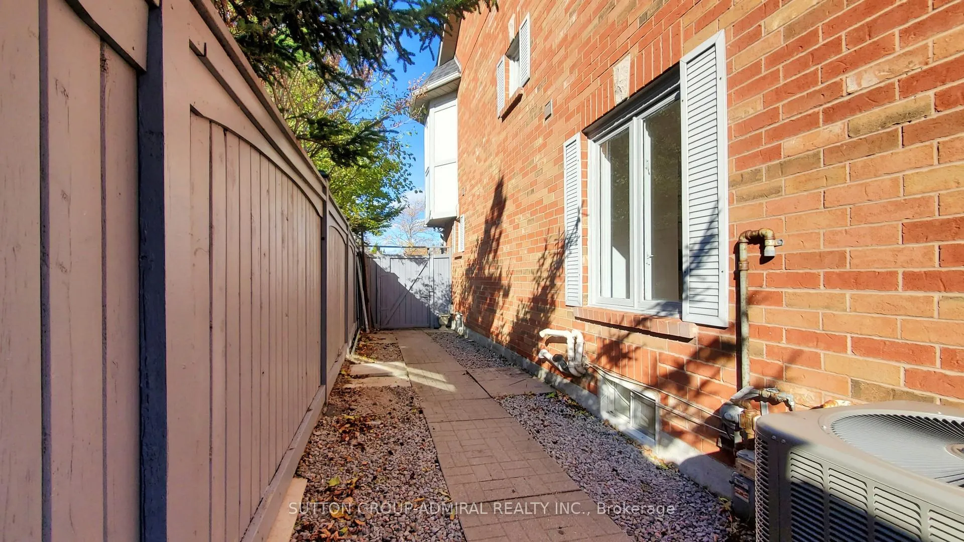 Photo 24 of 111 Kelso Crescent, Vaughan, Maple — HOMEH