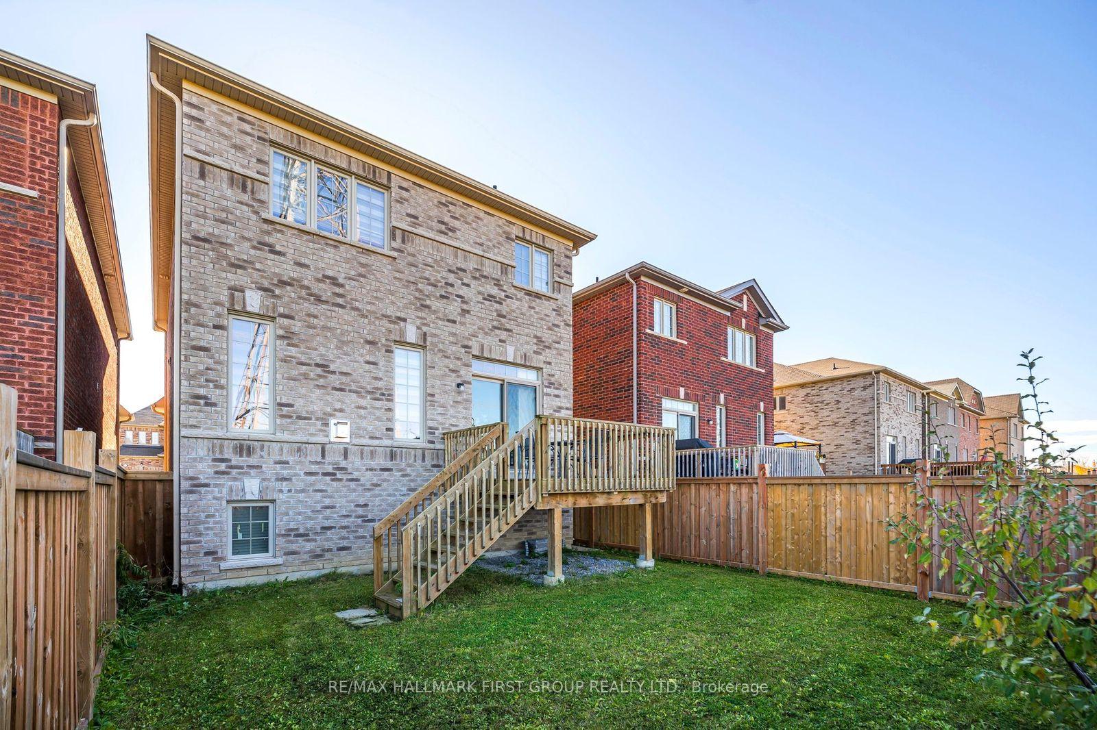 Photo 32 of 68 Hurst Drive, Ajax, Northwest Ajax — HOMEH