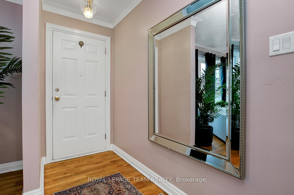 Photo 2 of 2027 Ogilvie Road, Ottawa, Cardinal Heights — HOMEH