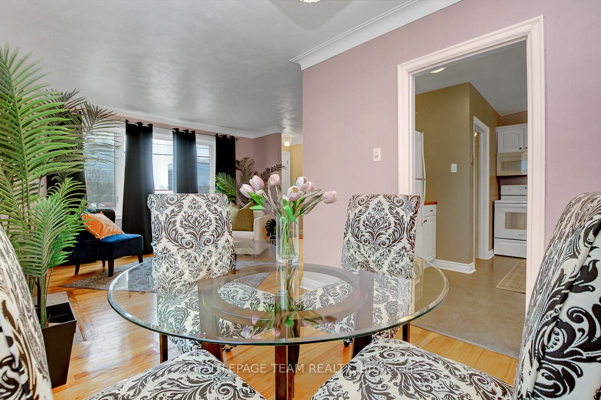 Photo 8 of 2027 Ogilvie Road, Ottawa, Cardinal Heights — HOMEH