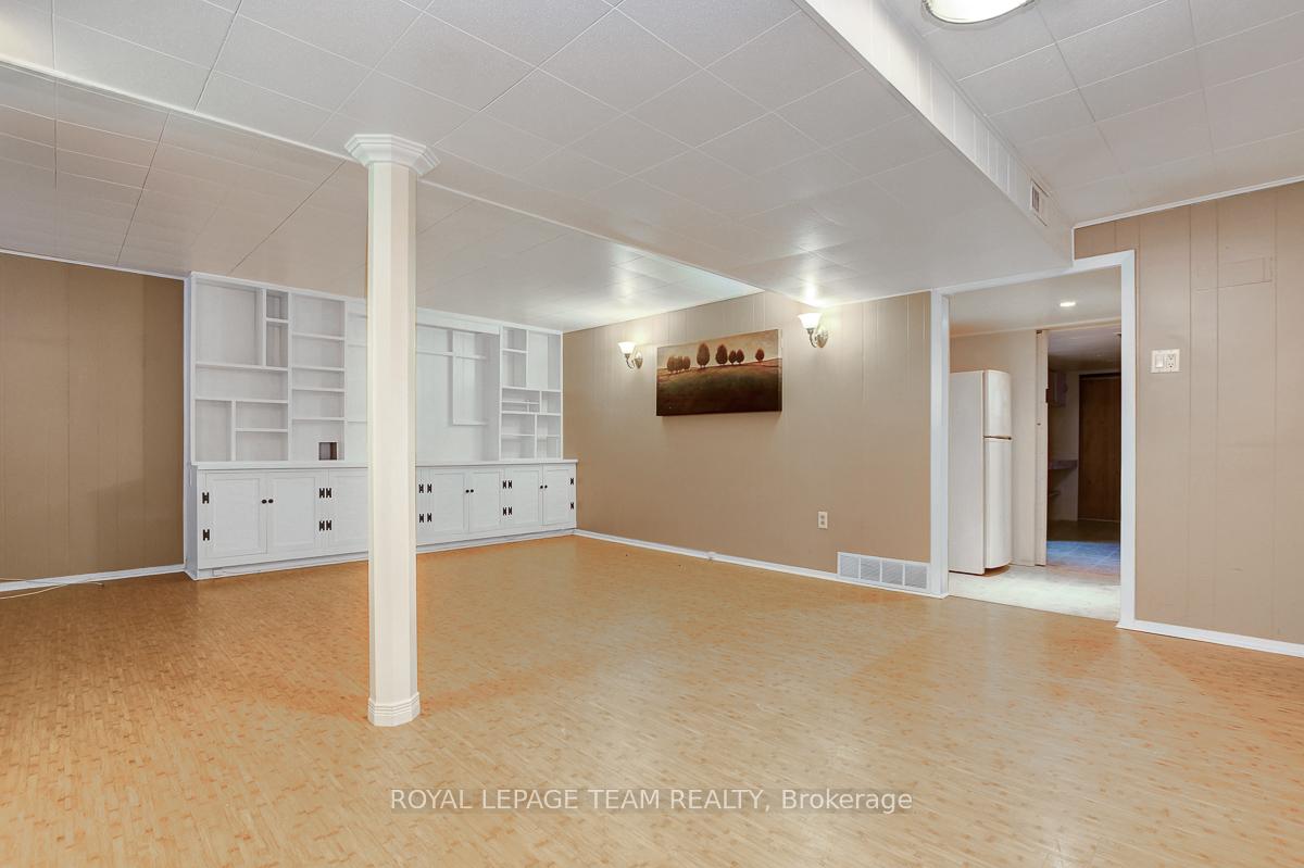 Photo 21 of 2027 Ogilvie Road, Ottawa, Cardinal Heights — HOMEH