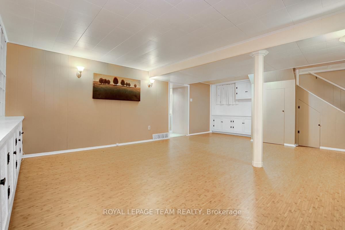Photo 34 of 2027 Ogilvie Road, Ottawa, Cardinal Heights — HOMEH