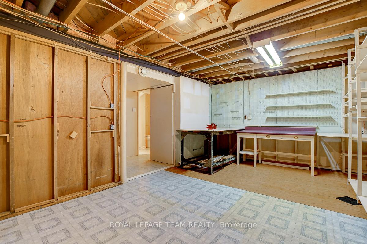 Photo 28 of 2027 Ogilvie Road, Ottawa, Cardinal Heights — HOMEH