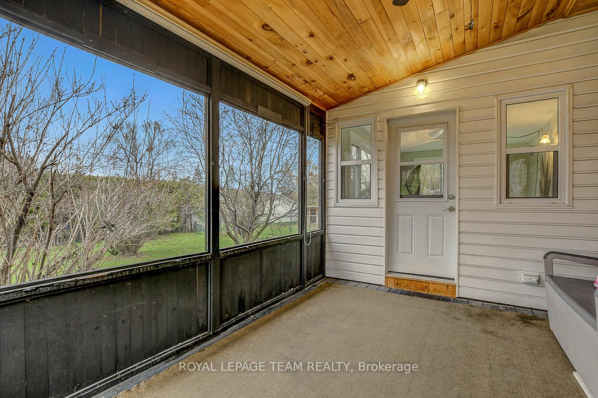 Photo 30 of 2027 Ogilvie Road, Ottawa, Cardinal Heights — HOMEH