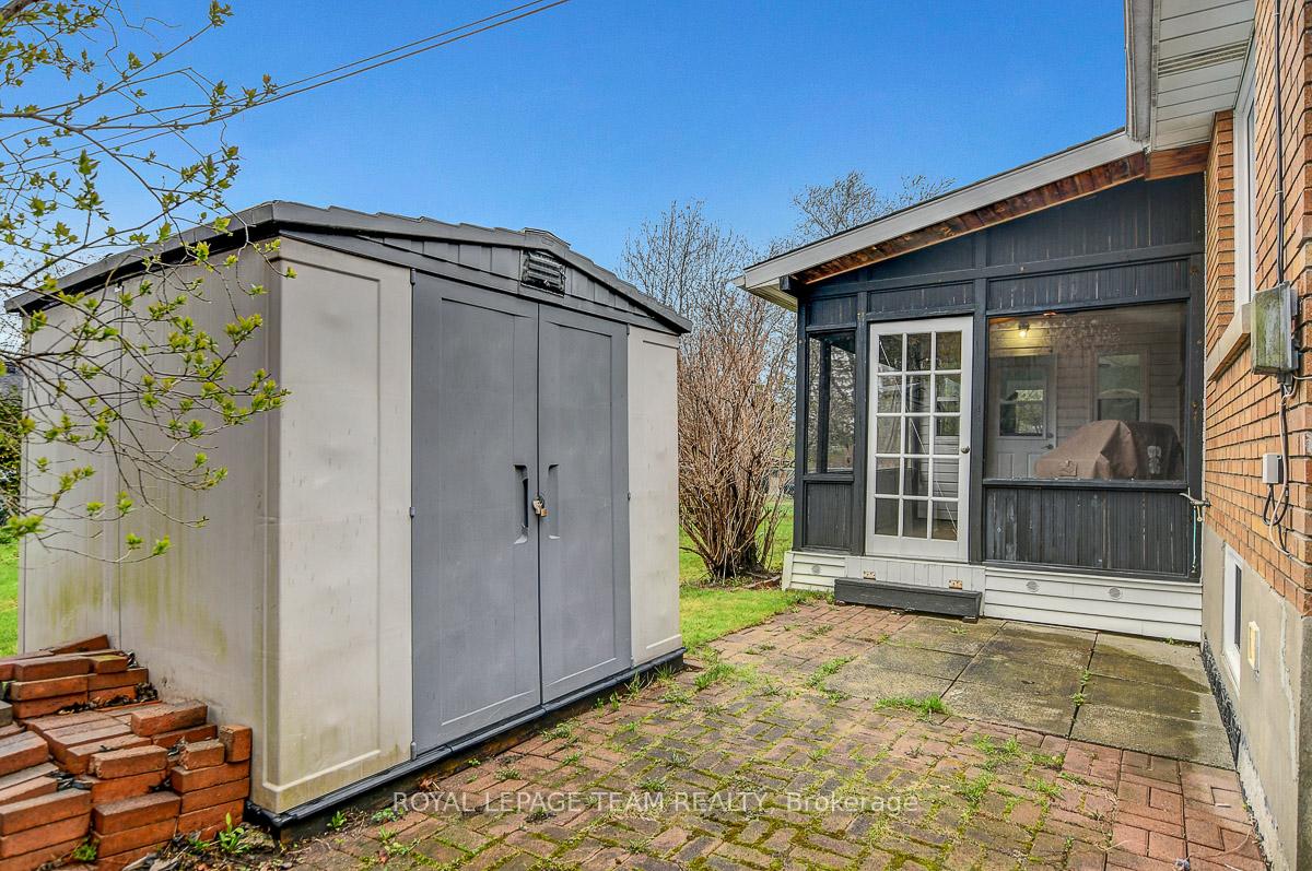 Photo 31 of 2027 Ogilvie Road, Ottawa, Cardinal Heights — HOMEH