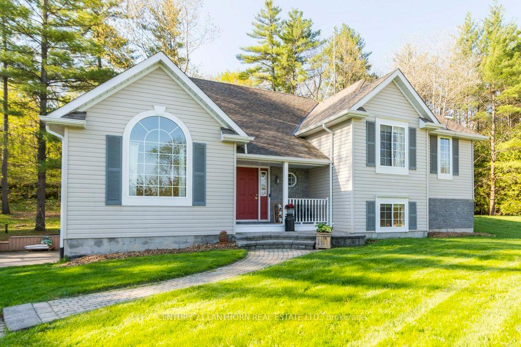 Photo 3 of 71 Waddingham Road, Tyendinaga, Tyendinaga Township — HOMEH