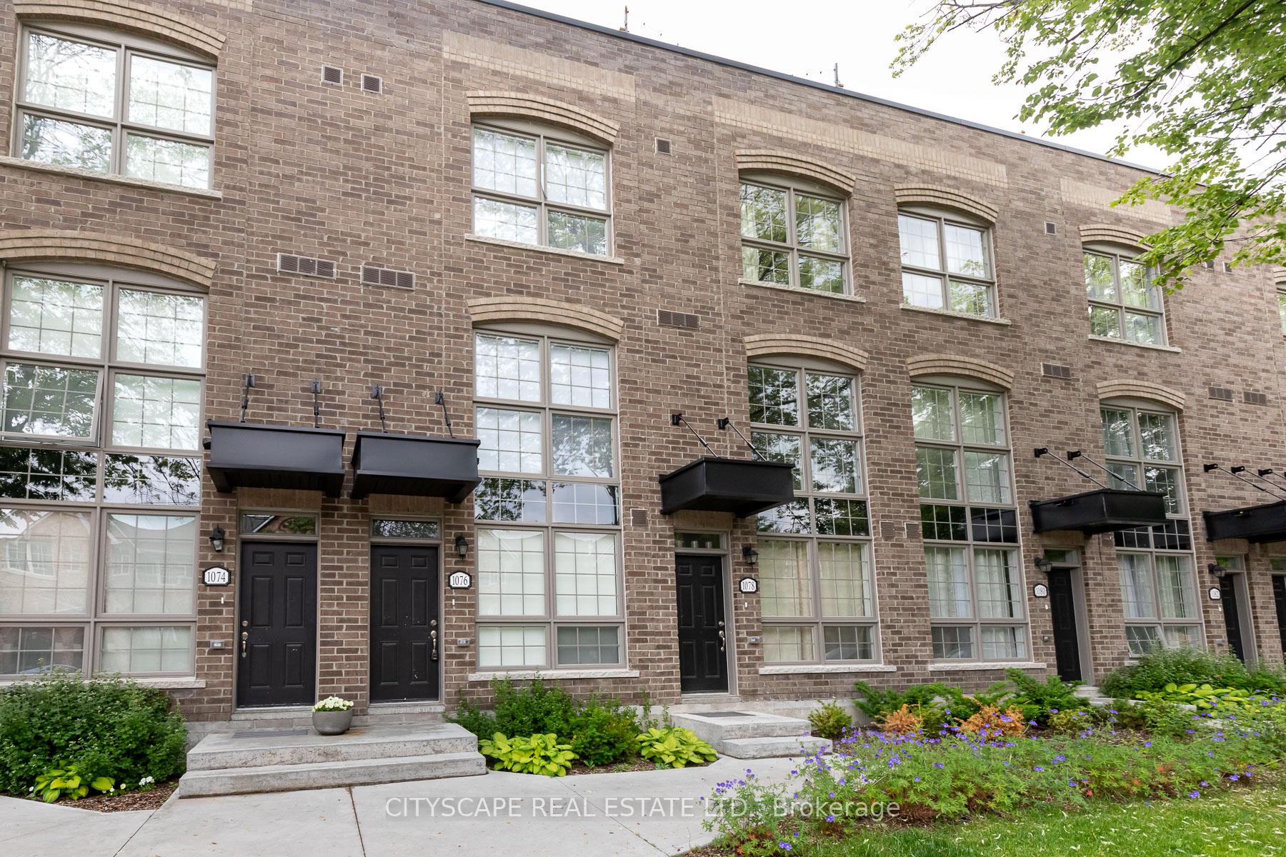 Front of 1076 Lansdowne Avenue