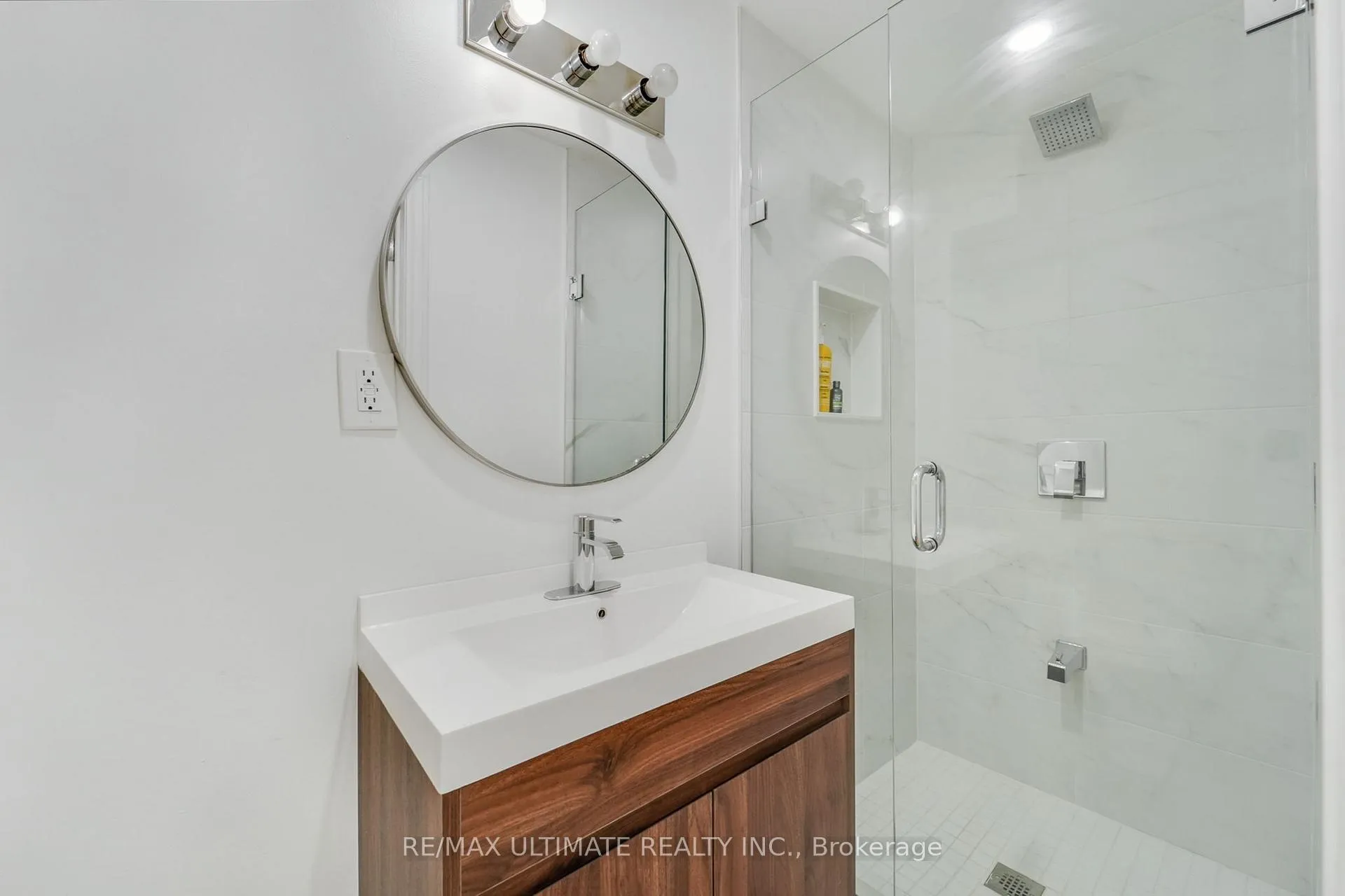 Photo 20 of 37 Zenith Avenue, Vaughan, Kleinburg — HOMEH