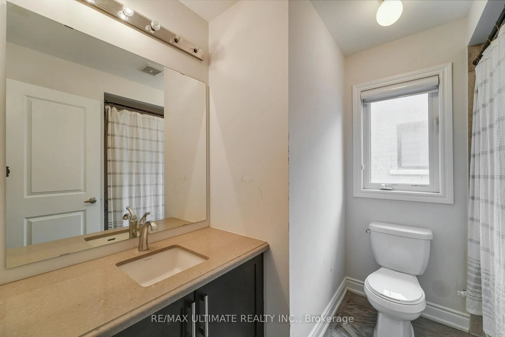 Photo 22 of 37 Zenith Avenue, Vaughan, Kleinburg — HOMEH