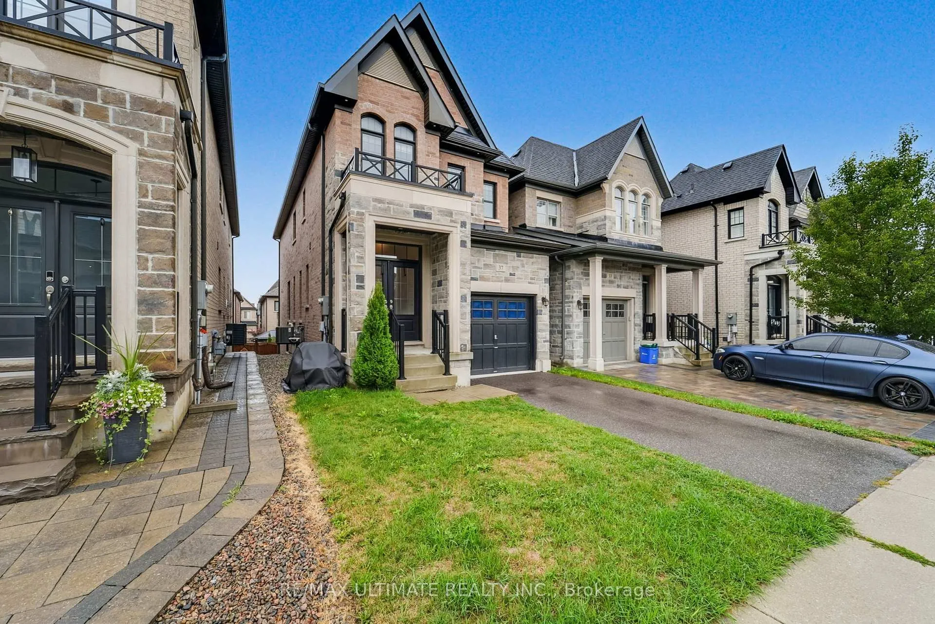 Photo 27 of 37 Zenith Avenue, Vaughan, Kleinburg — HOMEH