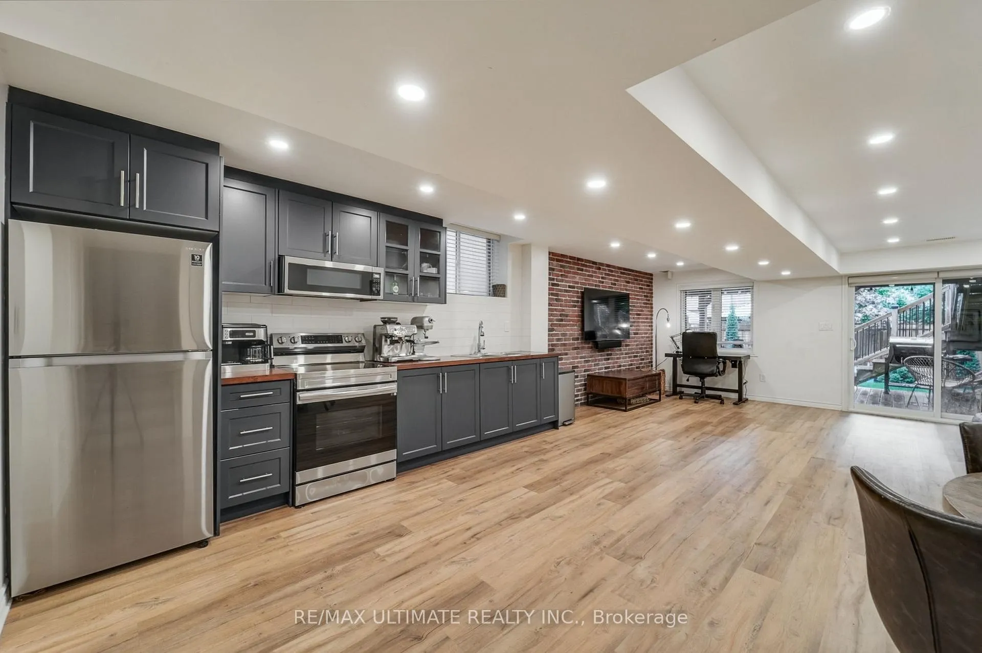 Photo 34 of 37 Zenith Avenue, Vaughan, Kleinburg — HOMEH