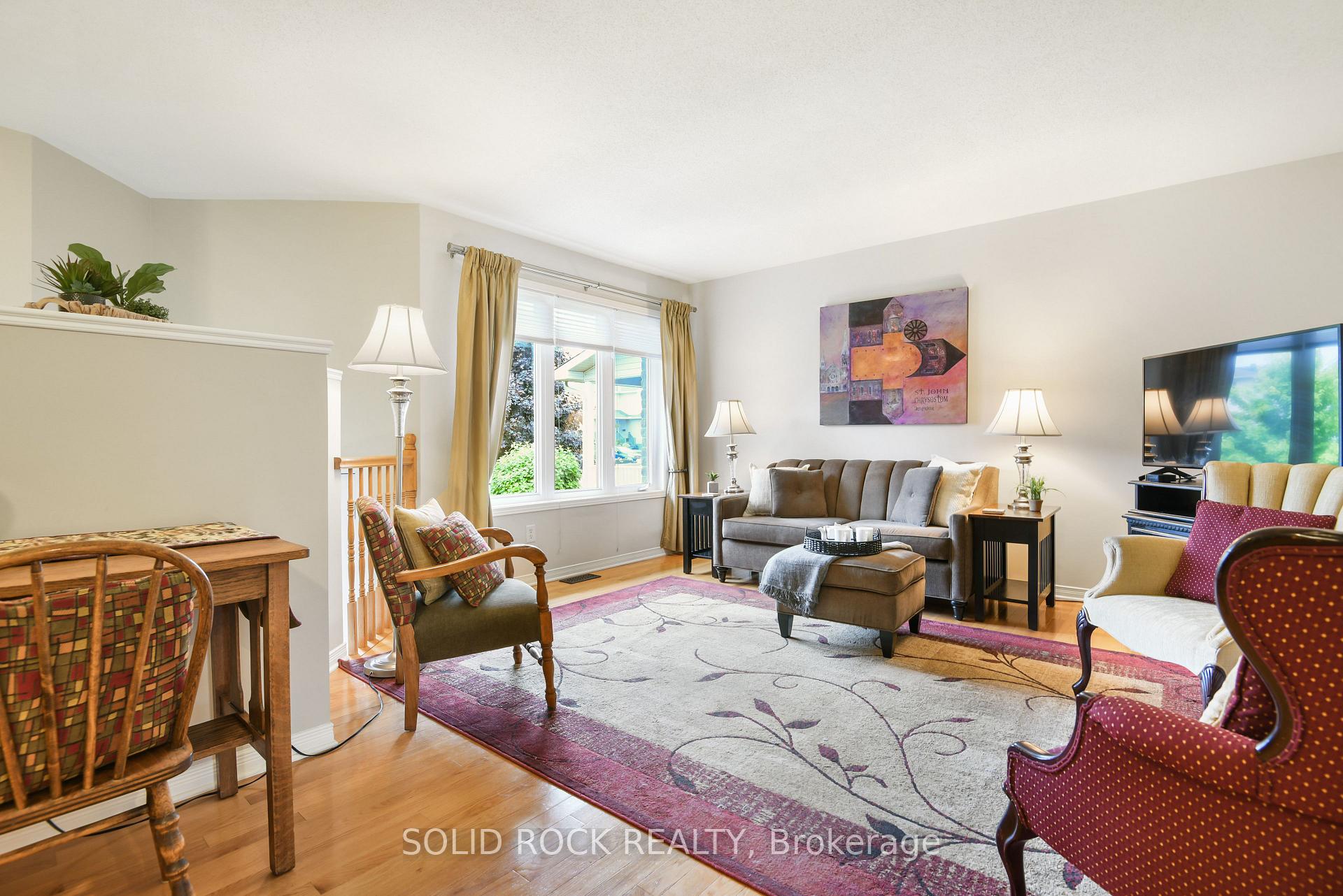Photo 9 of 84 Short Road, Arnprior — HOMEH