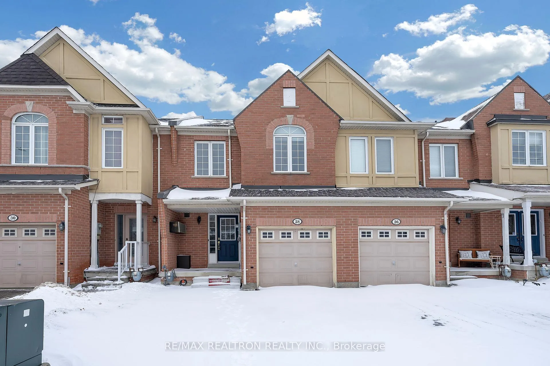 Photo 1 of 28 Daniel Reaman Crescent, Vaughan, Patterson — HOMEH