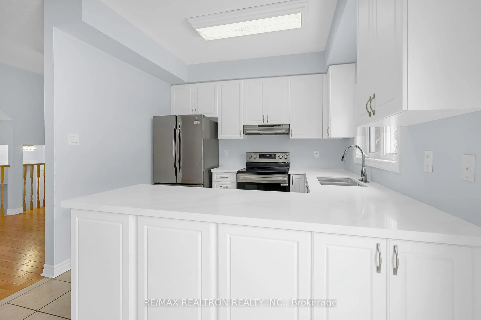 Photo 13 of 28 Daniel Reaman Crescent, Vaughan, Patterson — HOMEH