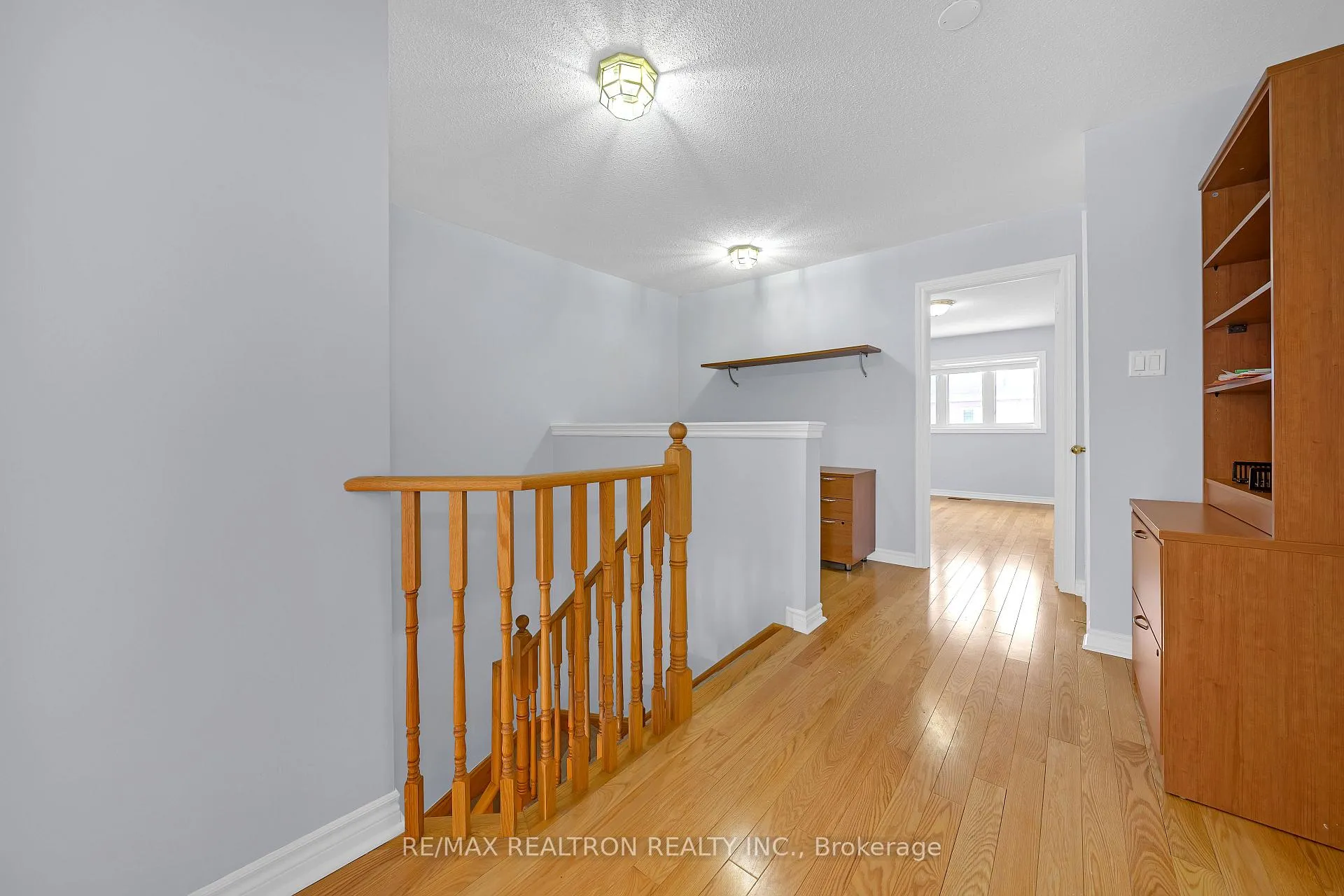 Photo 16 of 28 Daniel Reaman Crescent, Vaughan, Patterson — HOMEH