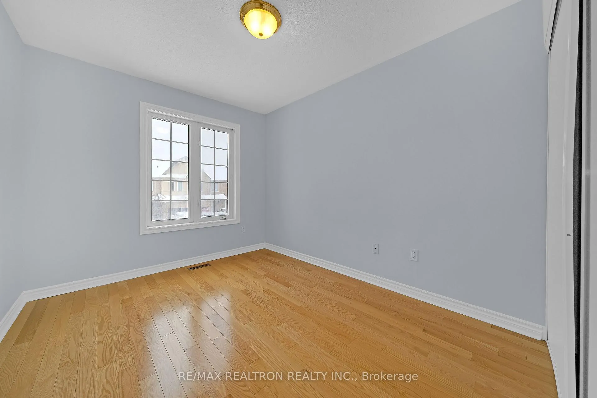 Photo 23 of 28 Daniel Reaman Crescent, Vaughan, Patterson — HOMEH