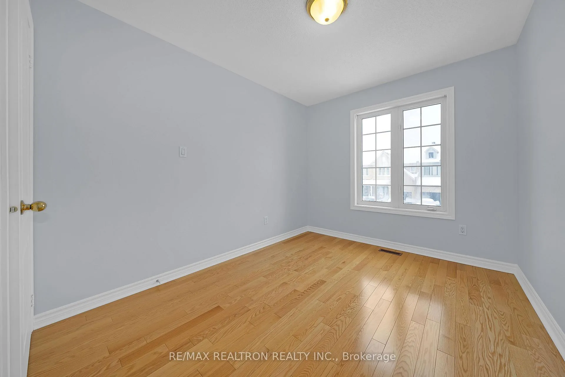 Photo 24 of 28 Daniel Reaman Crescent, Vaughan, Patterson — HOMEH