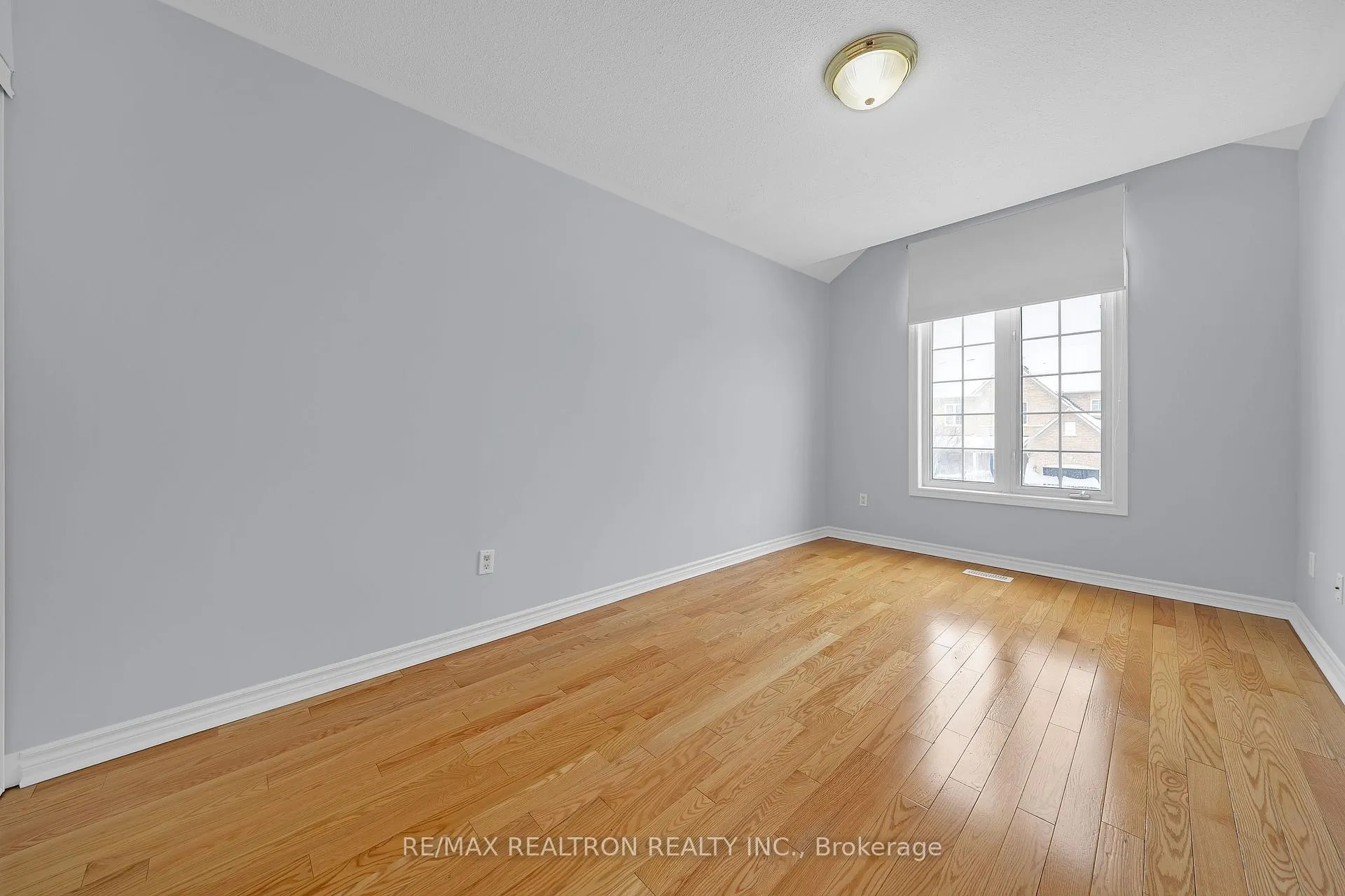Photo 27 of 28 Daniel Reaman Crescent, Vaughan, Patterson — HOMEH