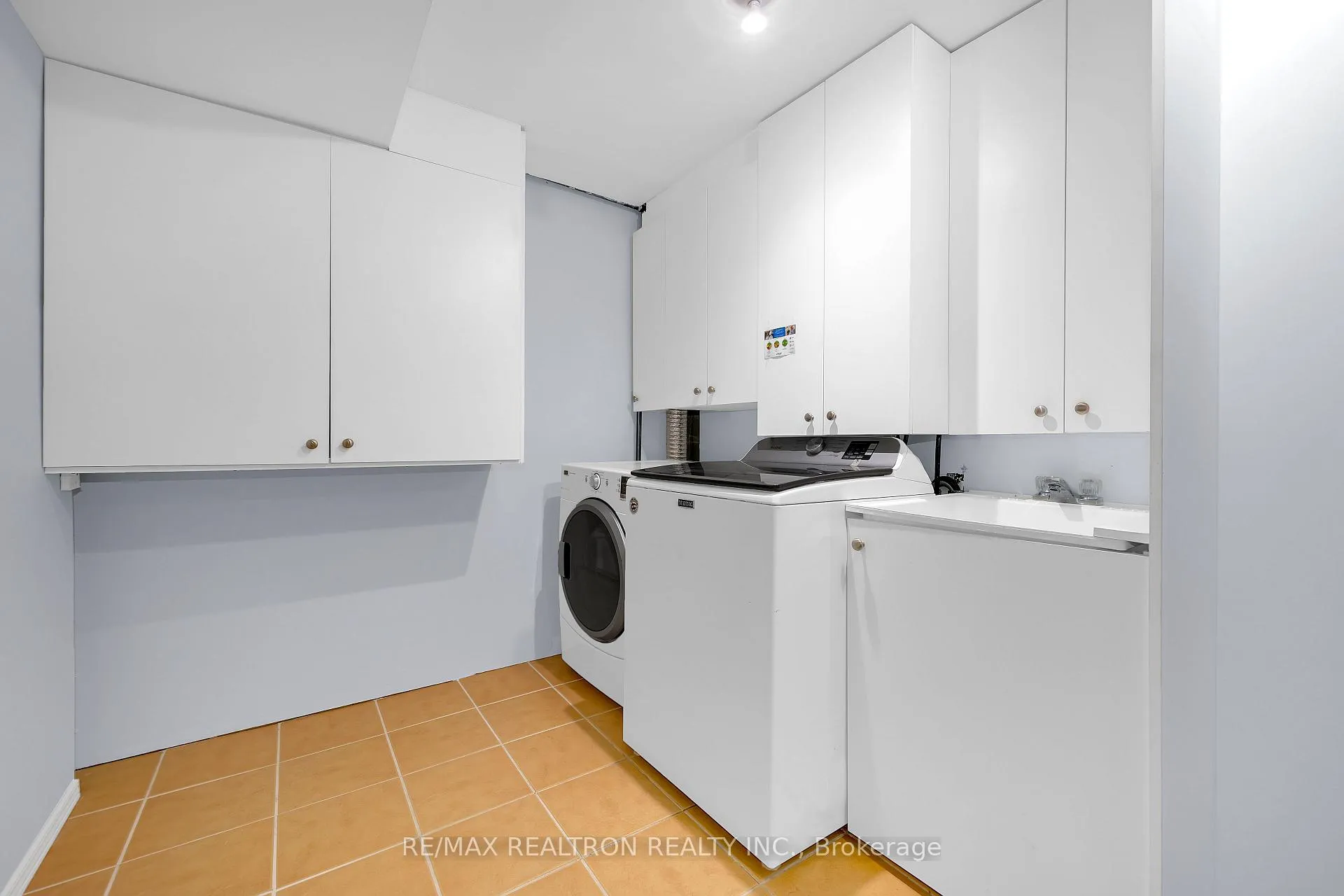 Photo 29 of 28 Daniel Reaman Crescent, Vaughan, Patterson — HOMEH