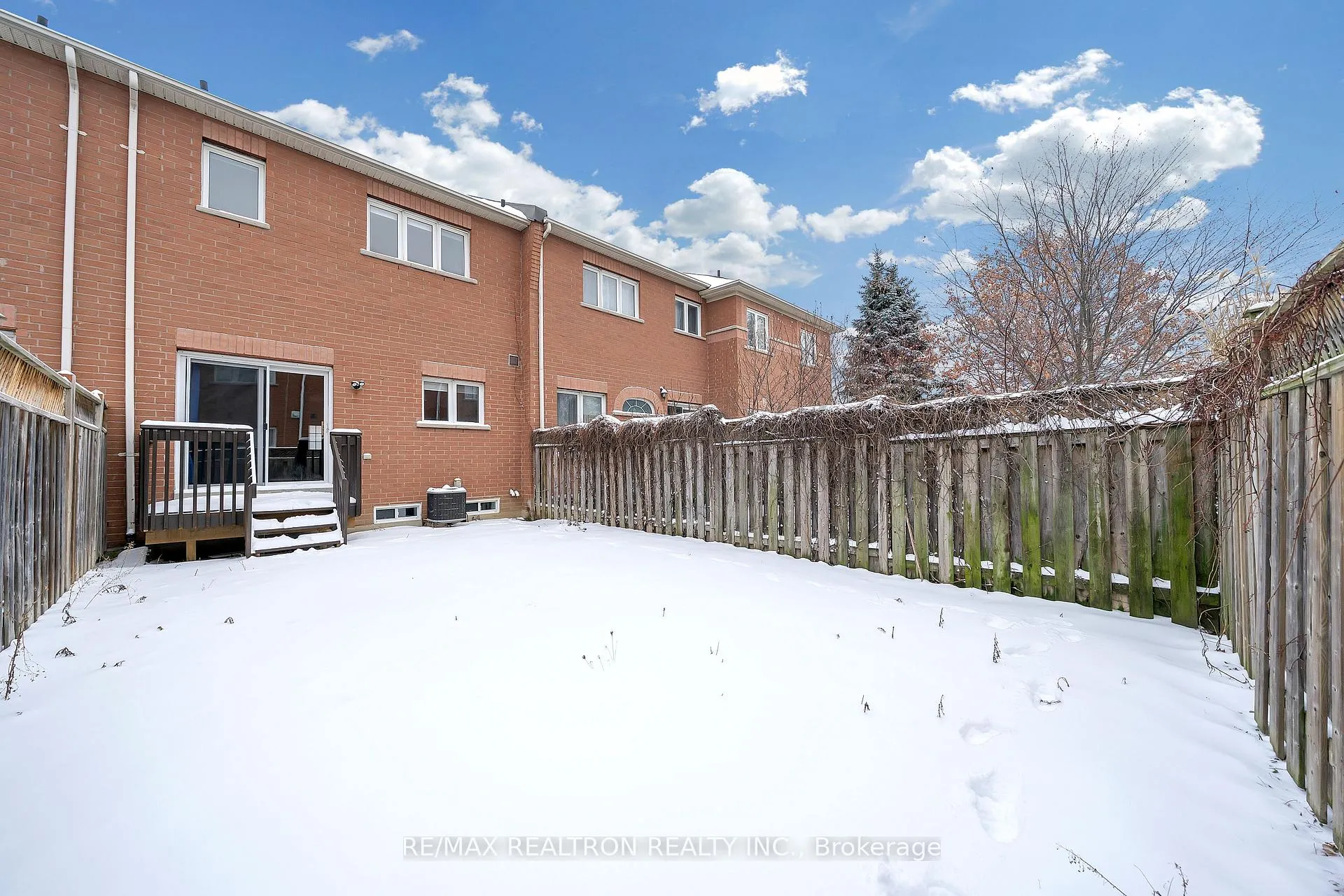 Photo 40 of 28 Daniel Reaman Crescent, Vaughan, Patterson — HOMEH