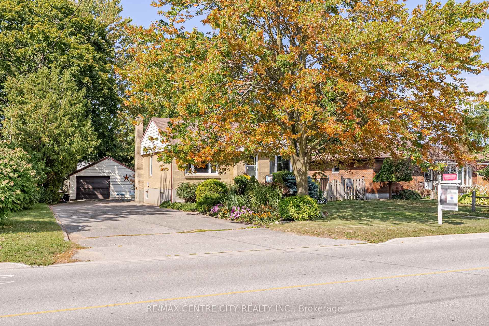 Photo 2 of 90 Caverly Road, Aylmer — HOMEH