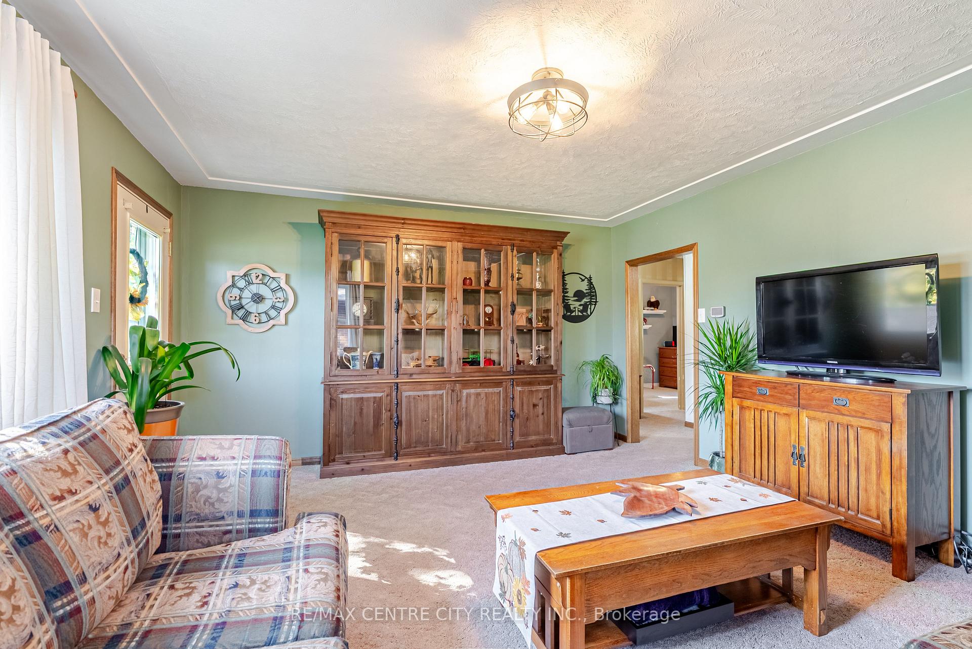 Photo 12 of 90 Caverly Road, Aylmer — HOMEH