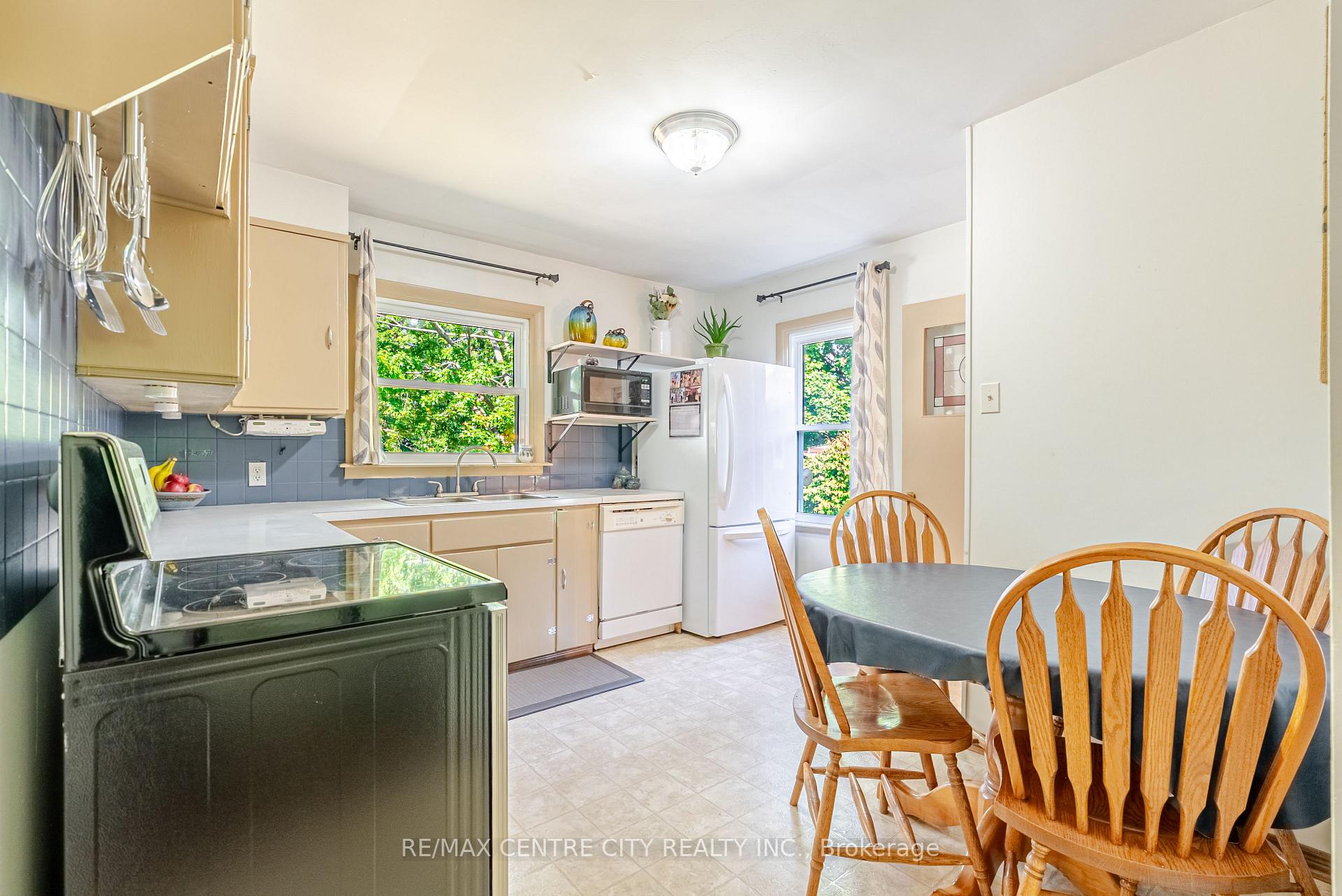 Photo 8 of 90 Caverly Road, Aylmer — HOMEH
