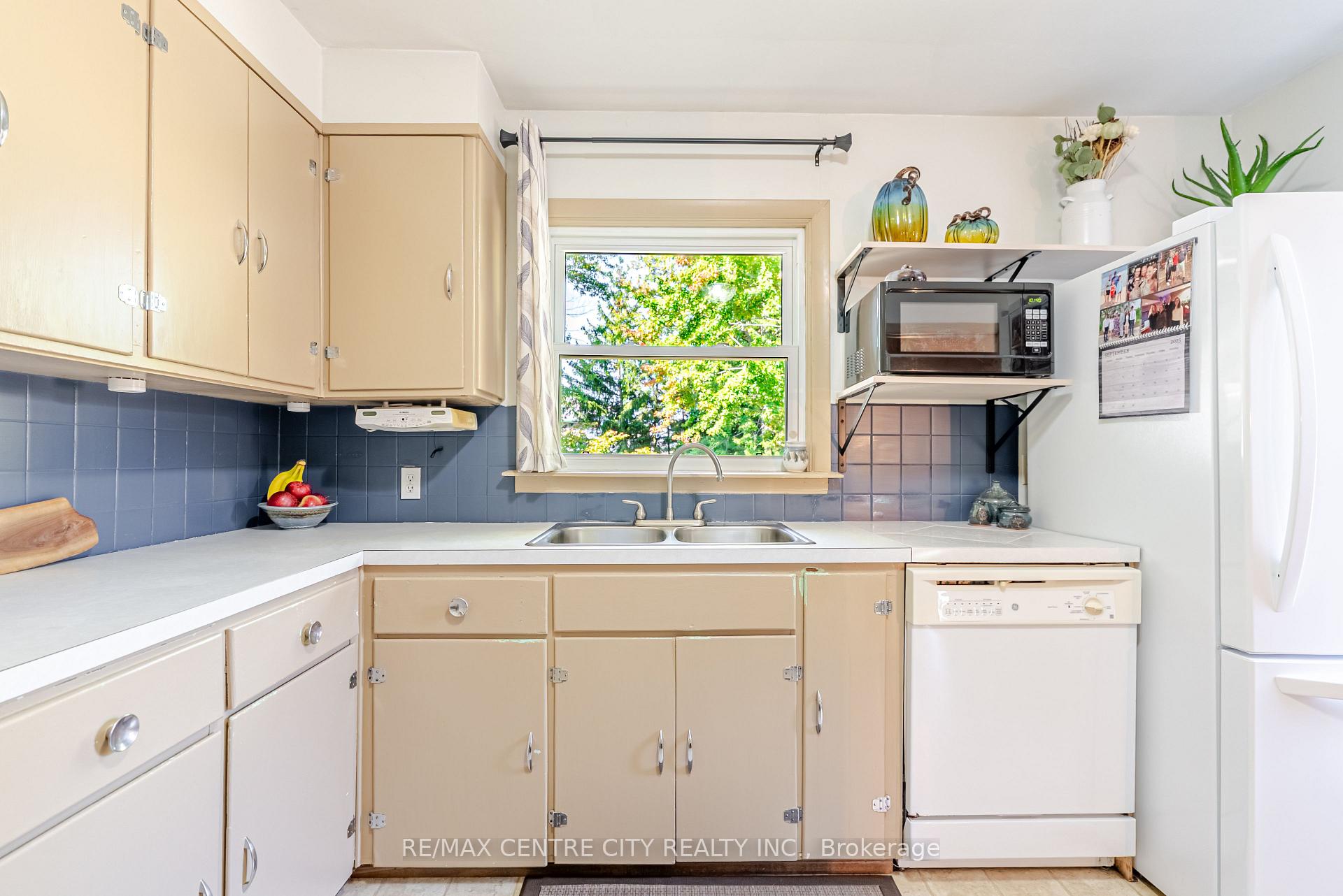 Photo 11 of 90 Caverly Road, Aylmer — HOMEH