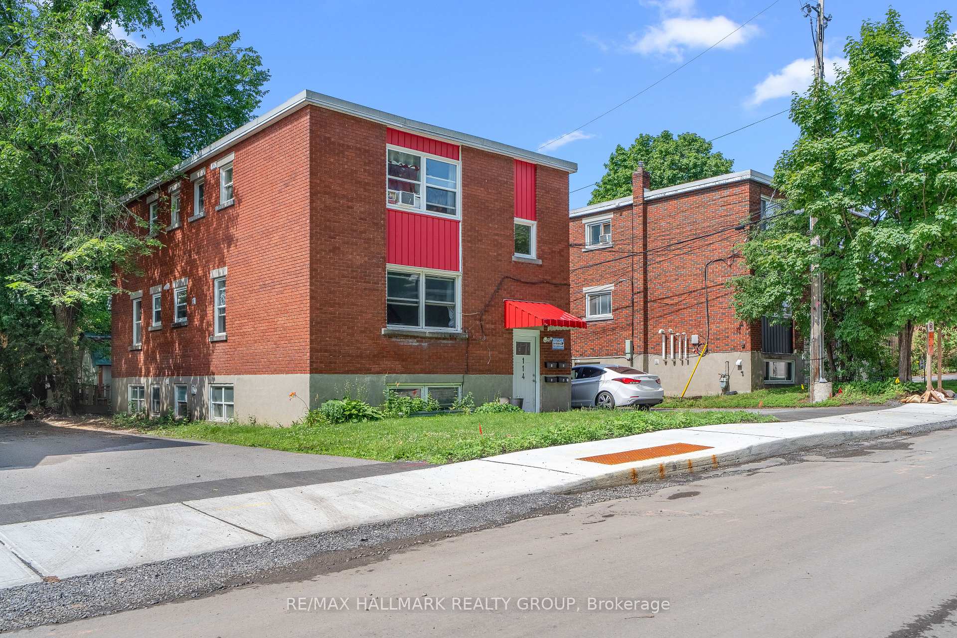 Photo 2 of 114 Lebrun Street, Ottawa, Vanier — HOMEH