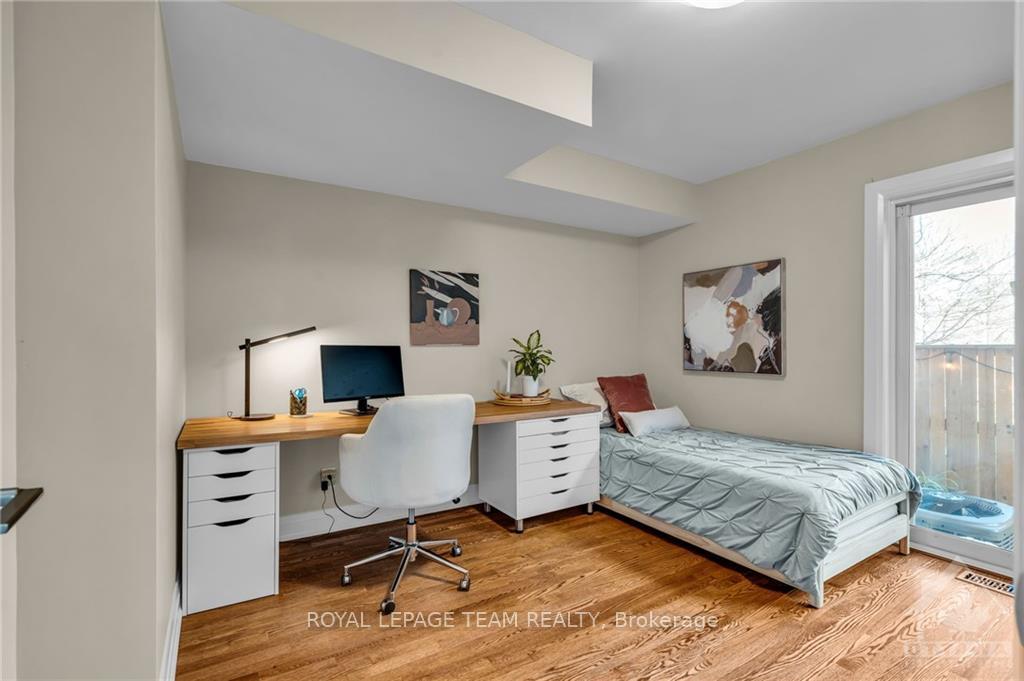 Photo 3 of 1131 Rockingham Avenue, Ottawa, Billings Bridge — HOMEH