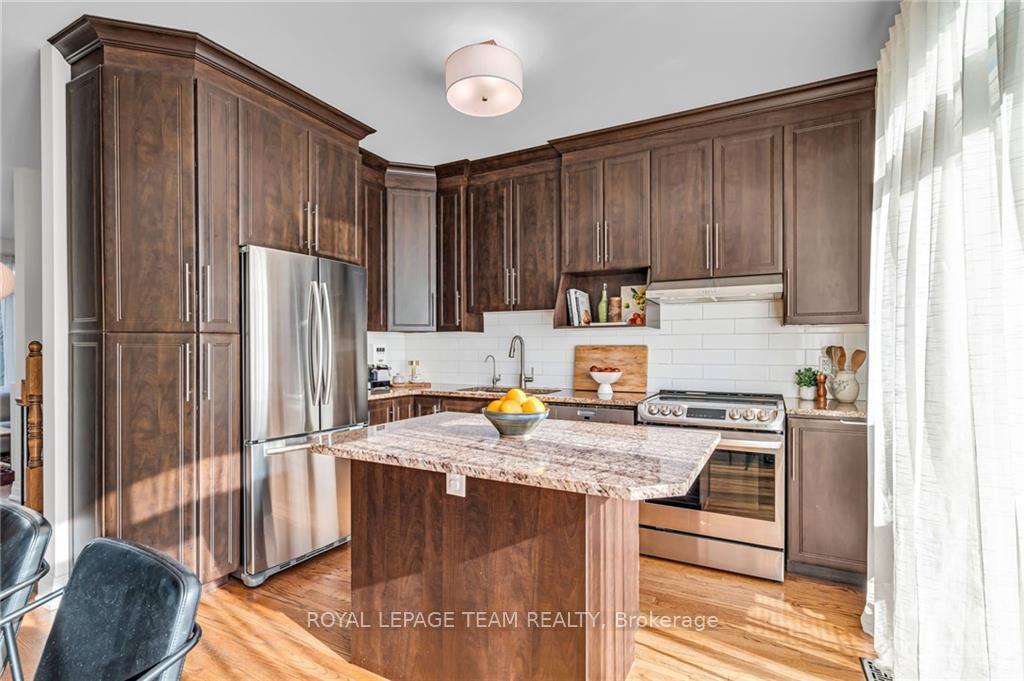 Photo 14 of 1131 Rockingham Avenue, Ottawa, Billings Bridge — HOMEH