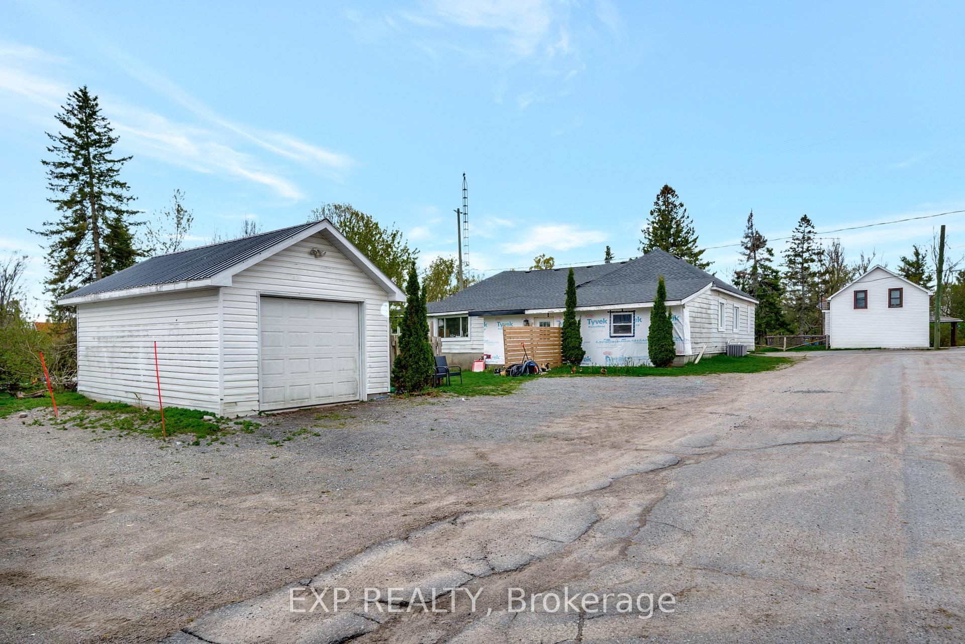 Photo 3 of 50 Queen Street, Tweed, Hungerford (Twp) — HOMEH
