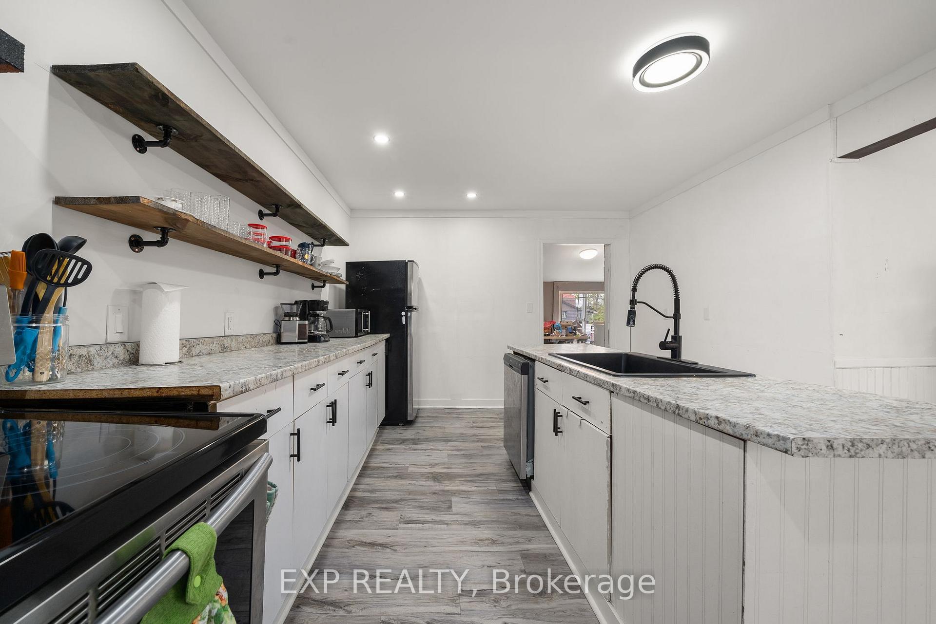 Photo 10 of 50 Queen Street, Tweed, Hungerford (Twp) — HOMEH