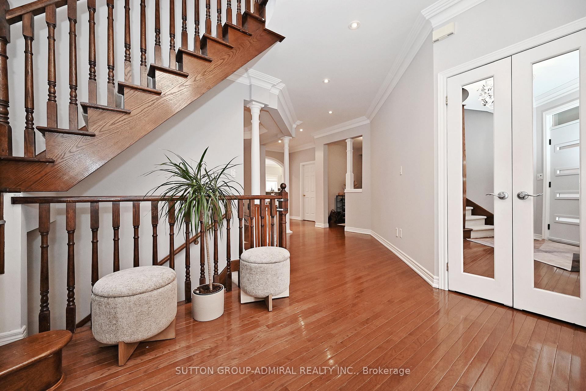 Photo 2 of 32 Seabreeze Avenue, Vaughan, Patterson — HOMEH