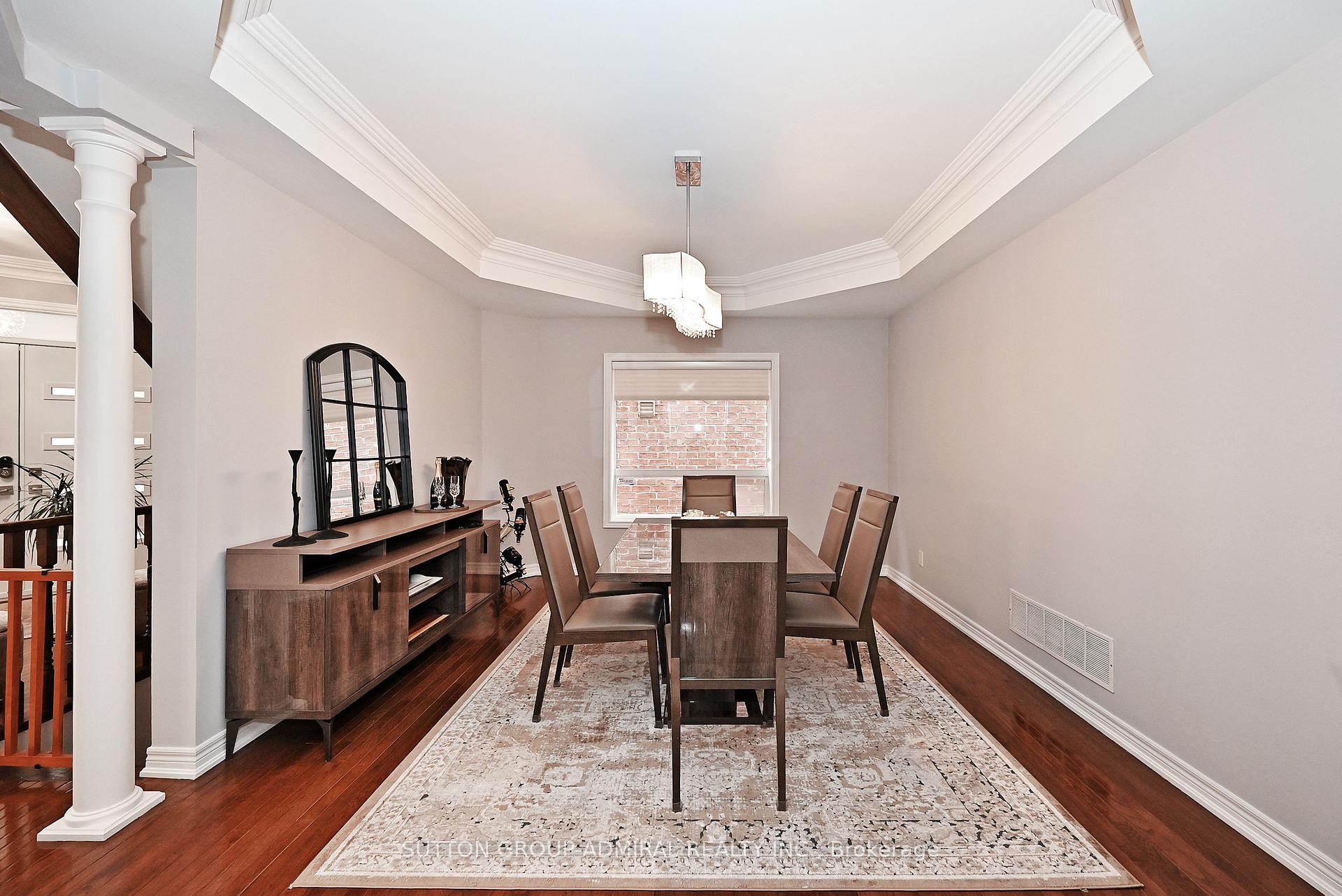 Photo 4 of 32 Seabreeze Avenue, Vaughan, Patterson — HOMEH