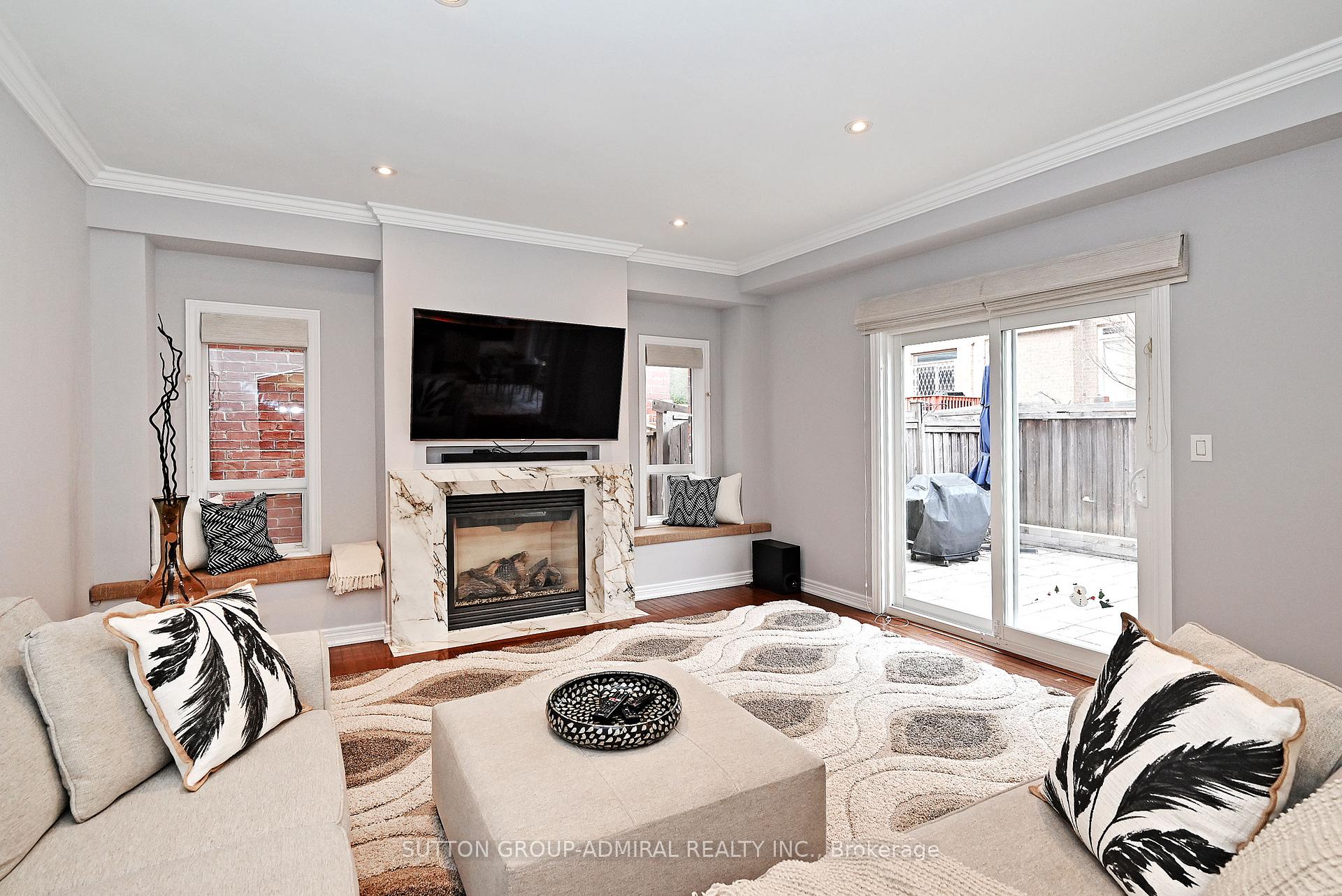 Photo 10 of 32 Seabreeze Avenue, Vaughan, Patterson — HOMEH