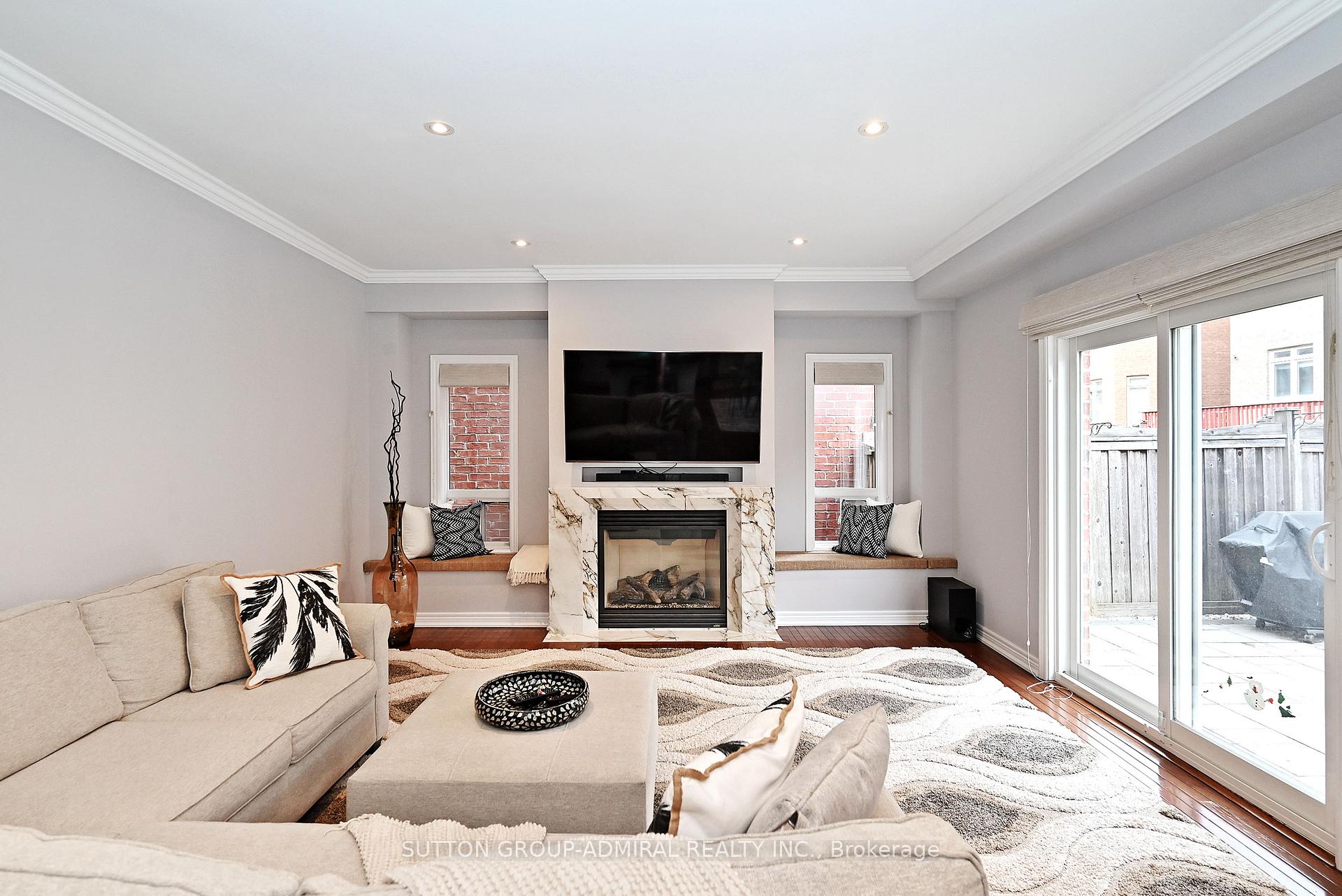Photo 11 of 32 Seabreeze Avenue, Vaughan, Patterson — HOMEH