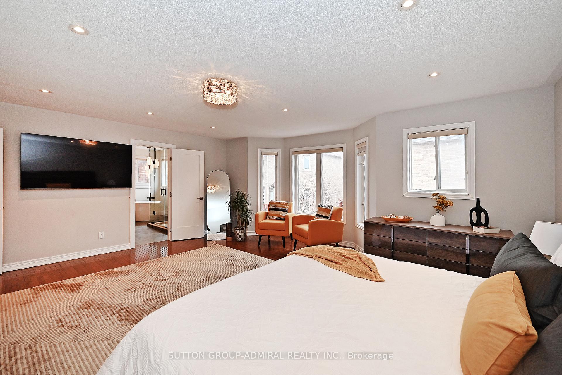 Photo 16 of 32 Seabreeze Avenue, Vaughan, Patterson — HOMEH