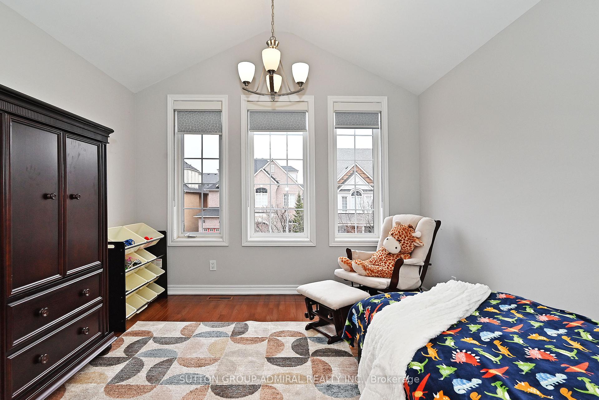 Photo 24 of 32 Seabreeze Avenue, Vaughan, Patterson — HOMEH