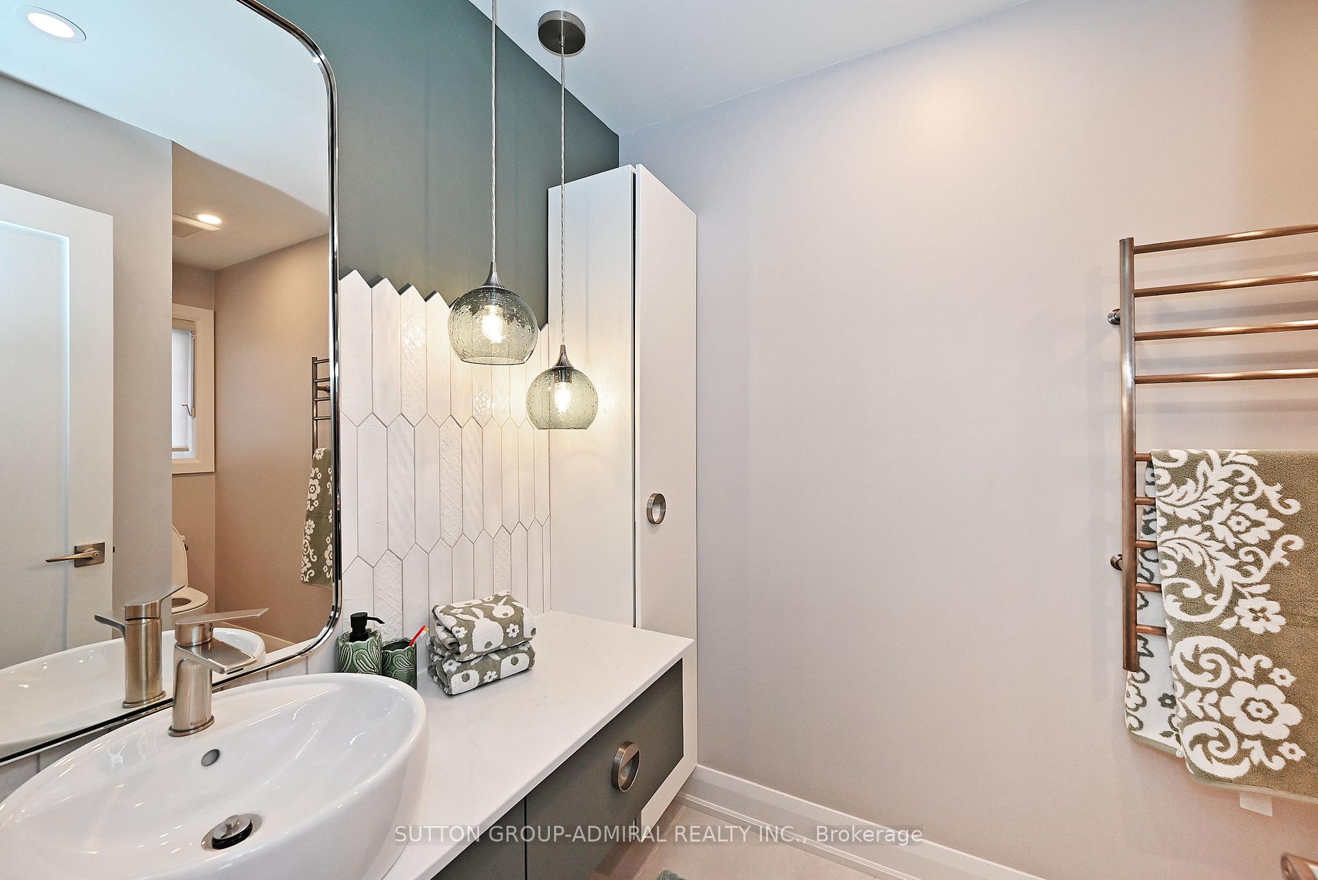 Photo 26 of 32 Seabreeze Avenue, Vaughan, Patterson — HOMEH