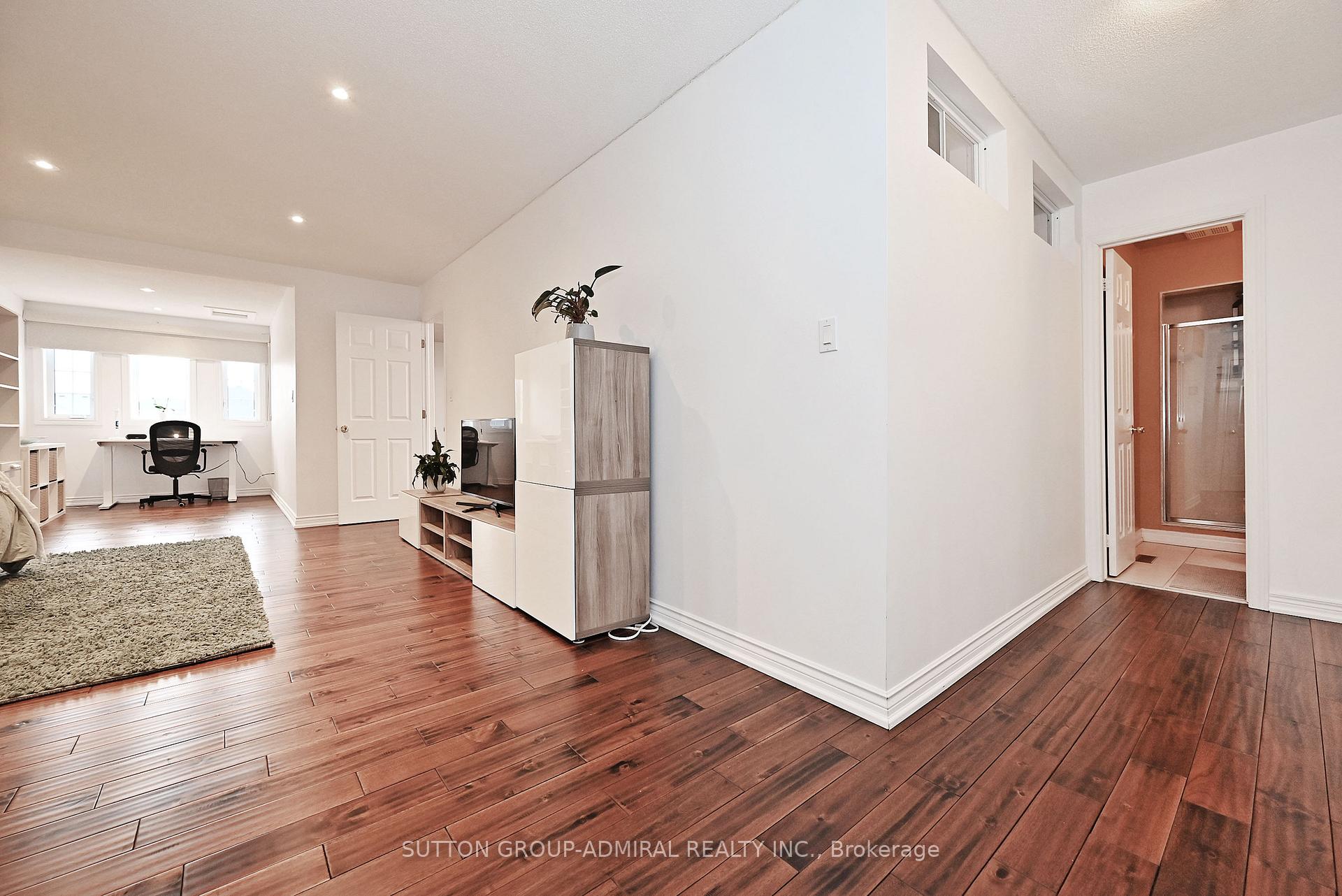 Photo 41 of 32 Seabreeze Avenue, Vaughan, Patterson — HOMEH