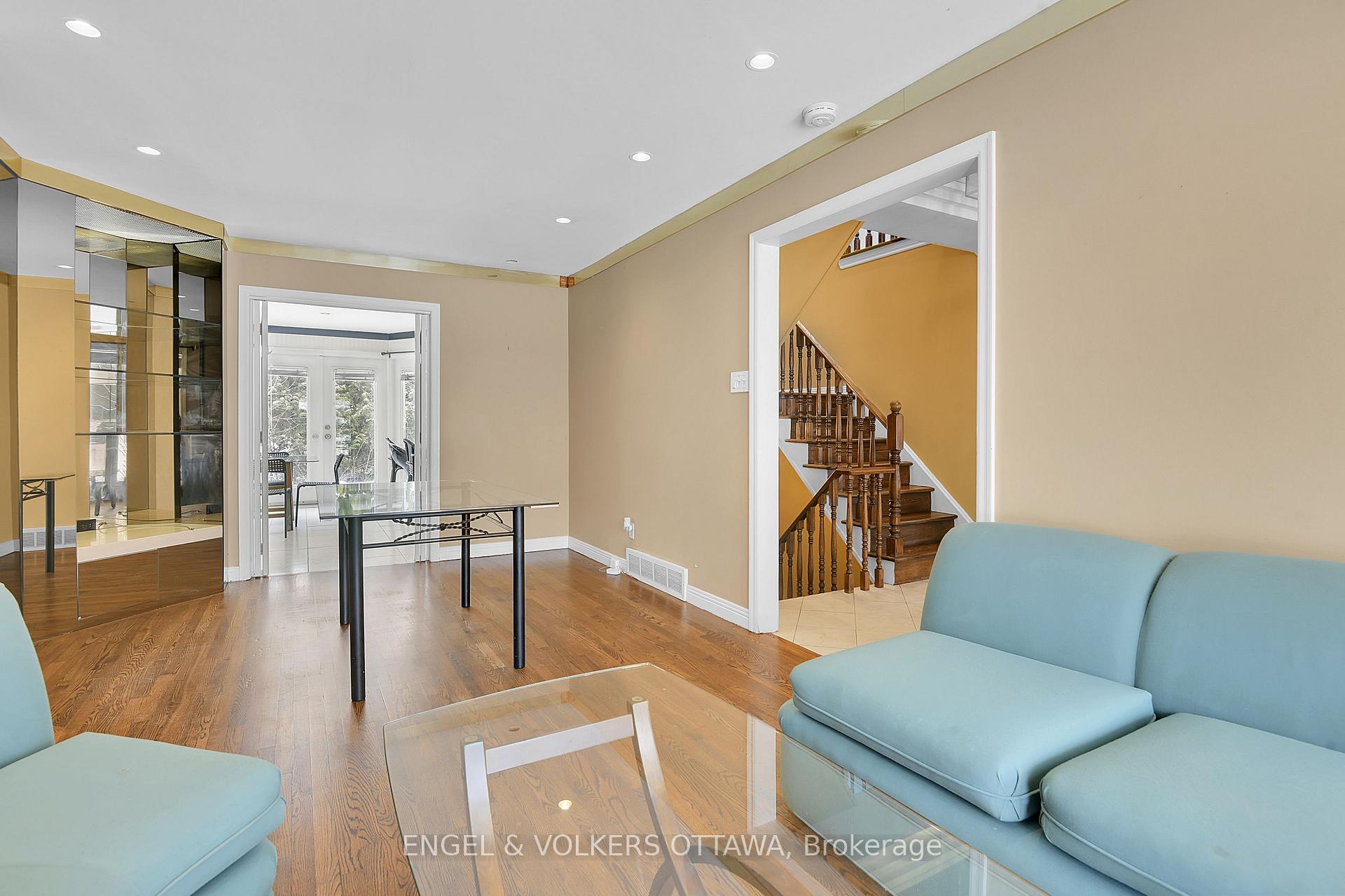 Photo 17 of 2432 Wyndale Crescent, Ottawa, Guildwood Estates - Urbandale Acres — HOMEH