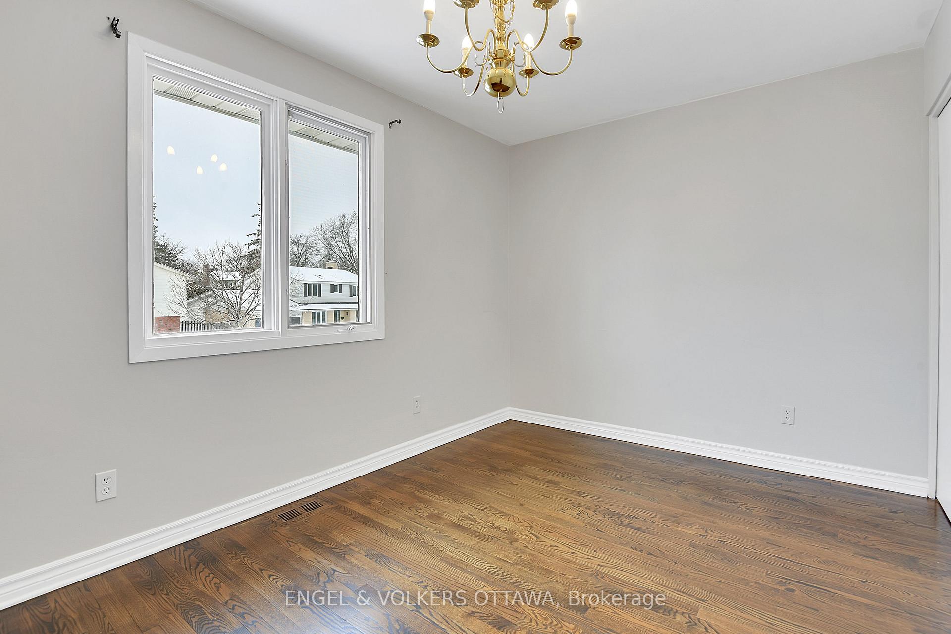 Photo 22 of 2432 Wyndale Crescent, Ottawa, Guildwood Estates - Urbandale Acres — HOMEH