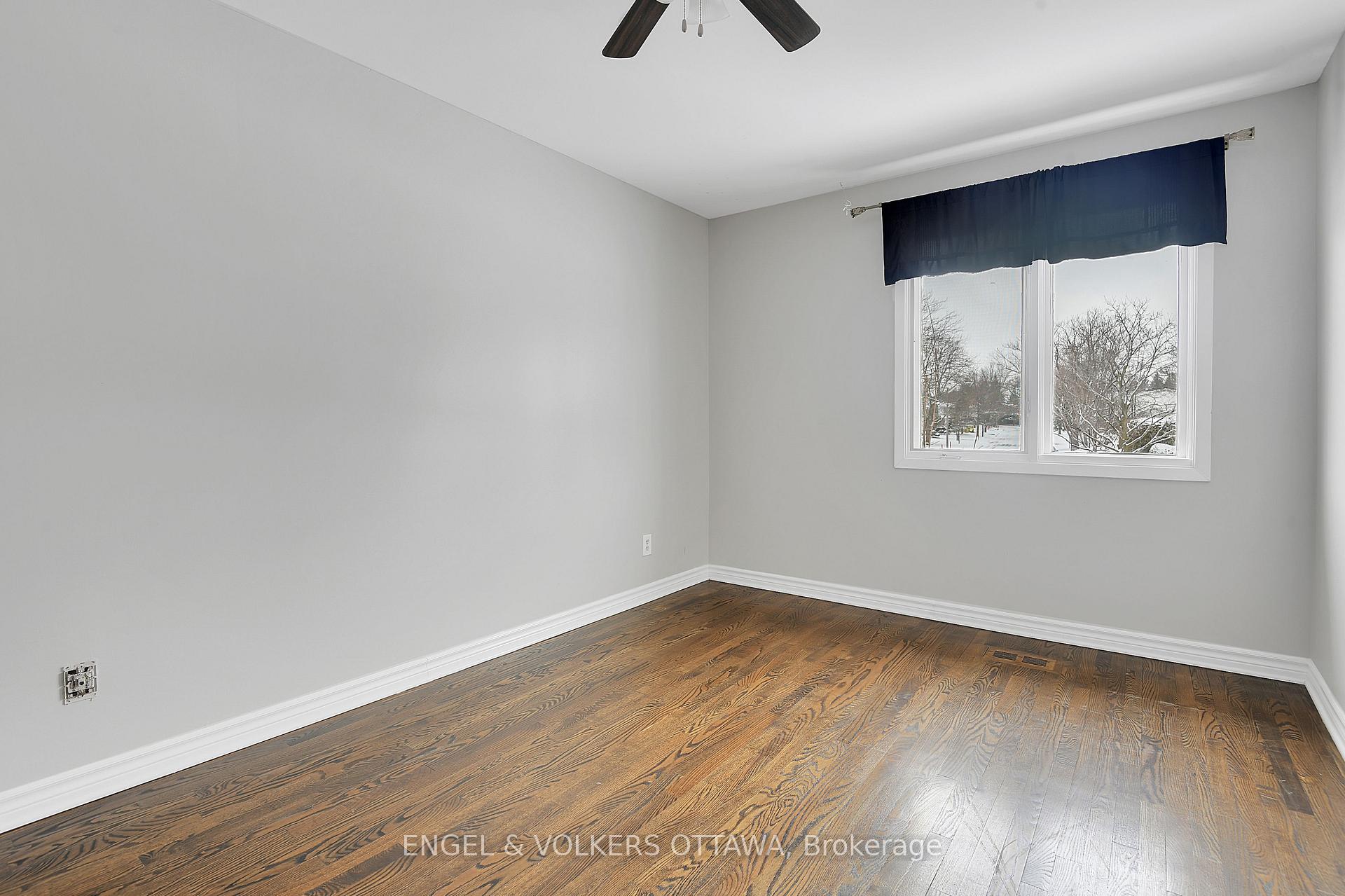 Photo 24 of 2432 Wyndale Crescent, Ottawa, Guildwood Estates - Urbandale Acres — HOMEH