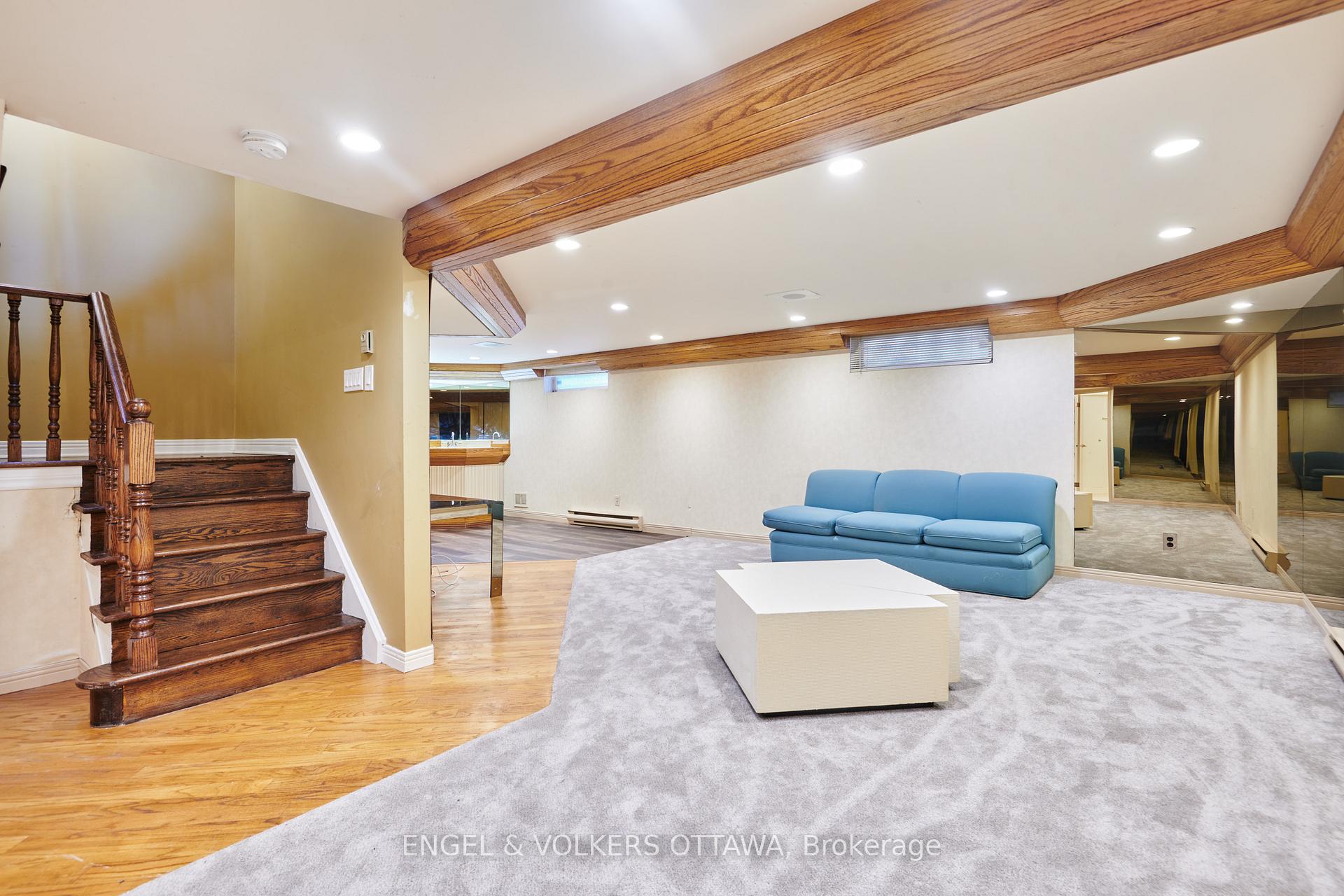 Photo 27 of 2432 Wyndale Crescent, Ottawa, Guildwood Estates - Urbandale Acres — HOMEH