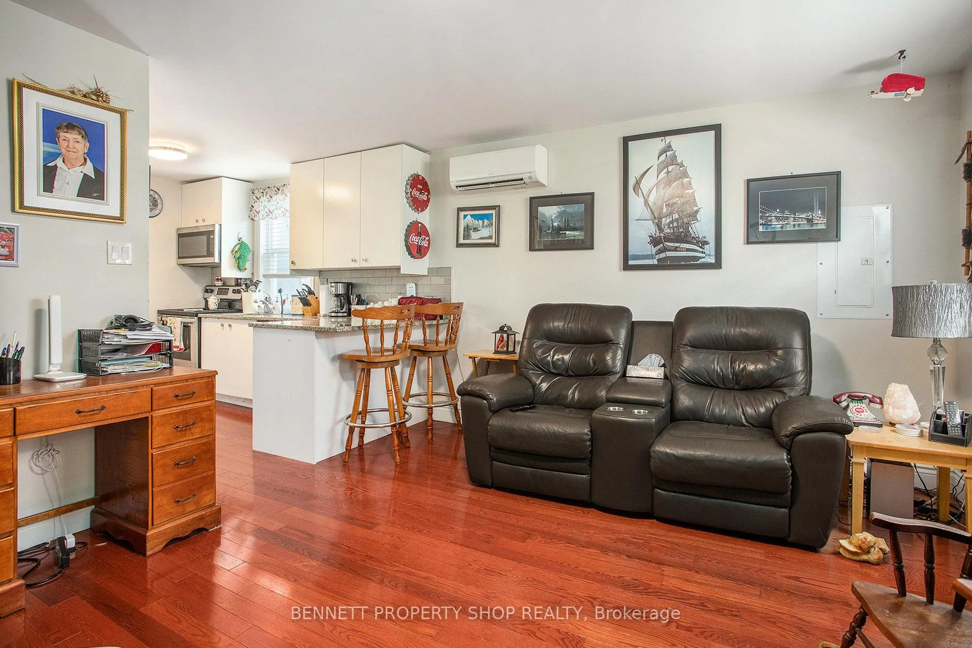 Photo 4 of 53 Laval Street, Ottawa, Vanier — HOMEH