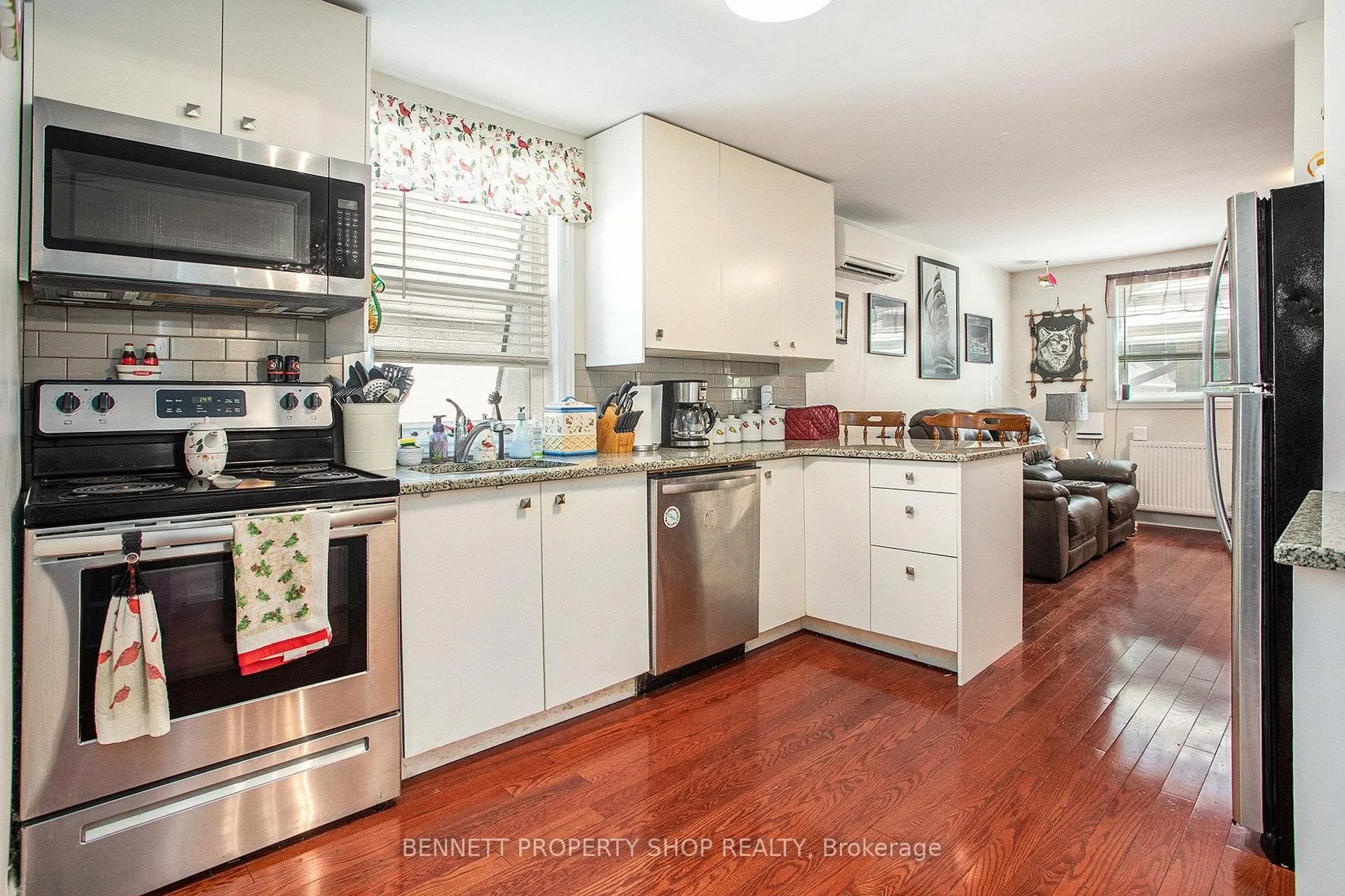 Photo 7 of 53 Laval Street, Ottawa, Vanier — HOMEH